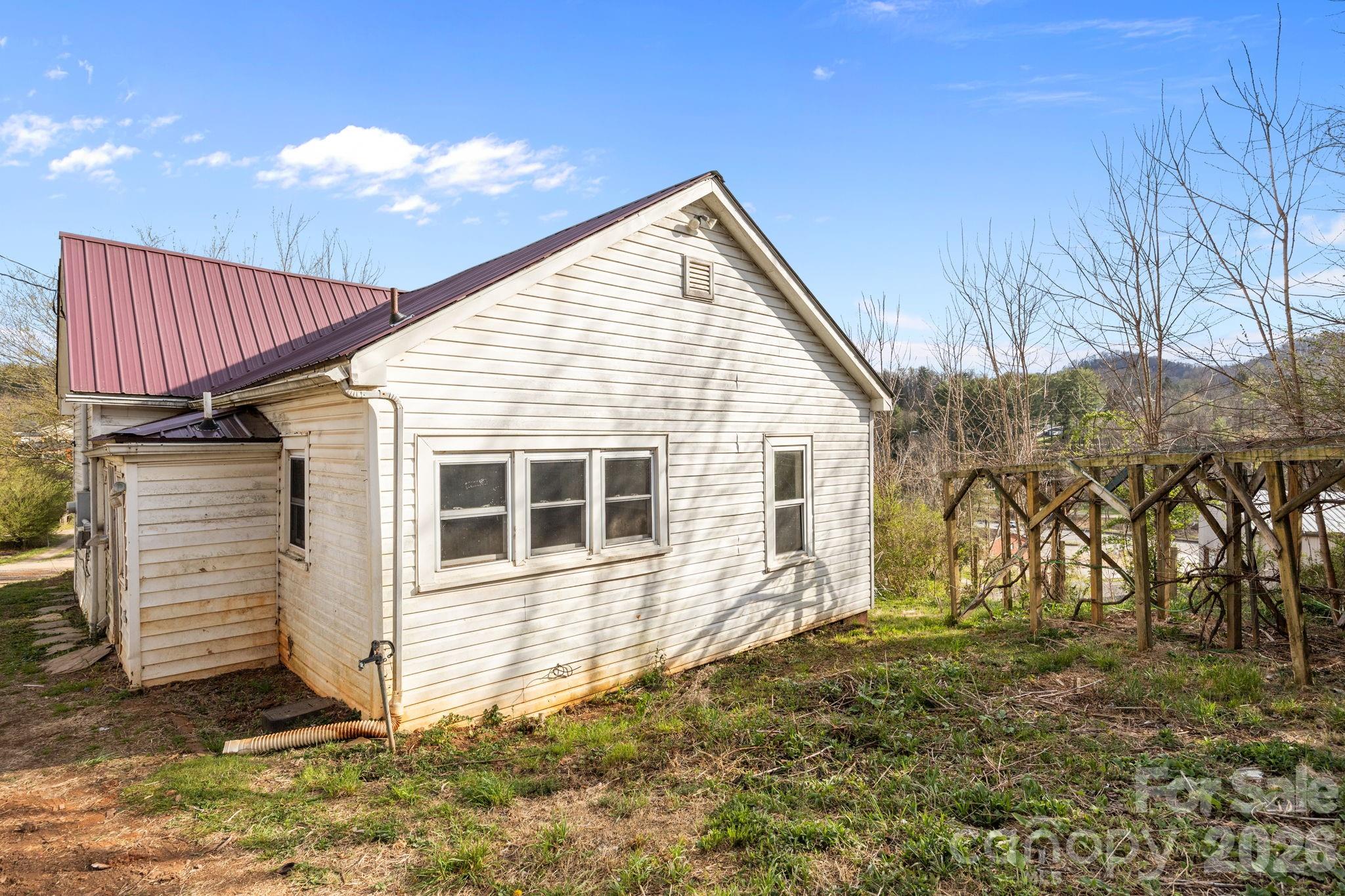 161 Pandora Circle — Canton