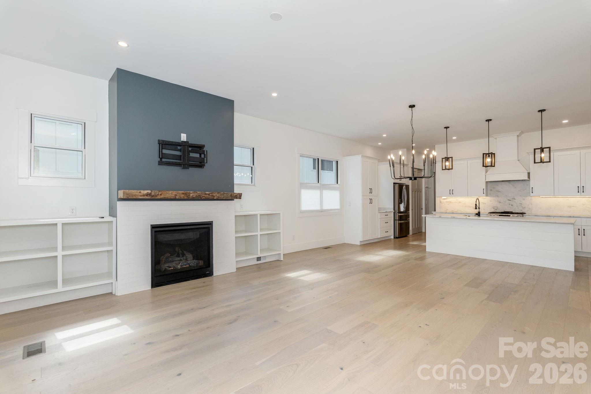 40 Hidden Pond Lane — Brevard