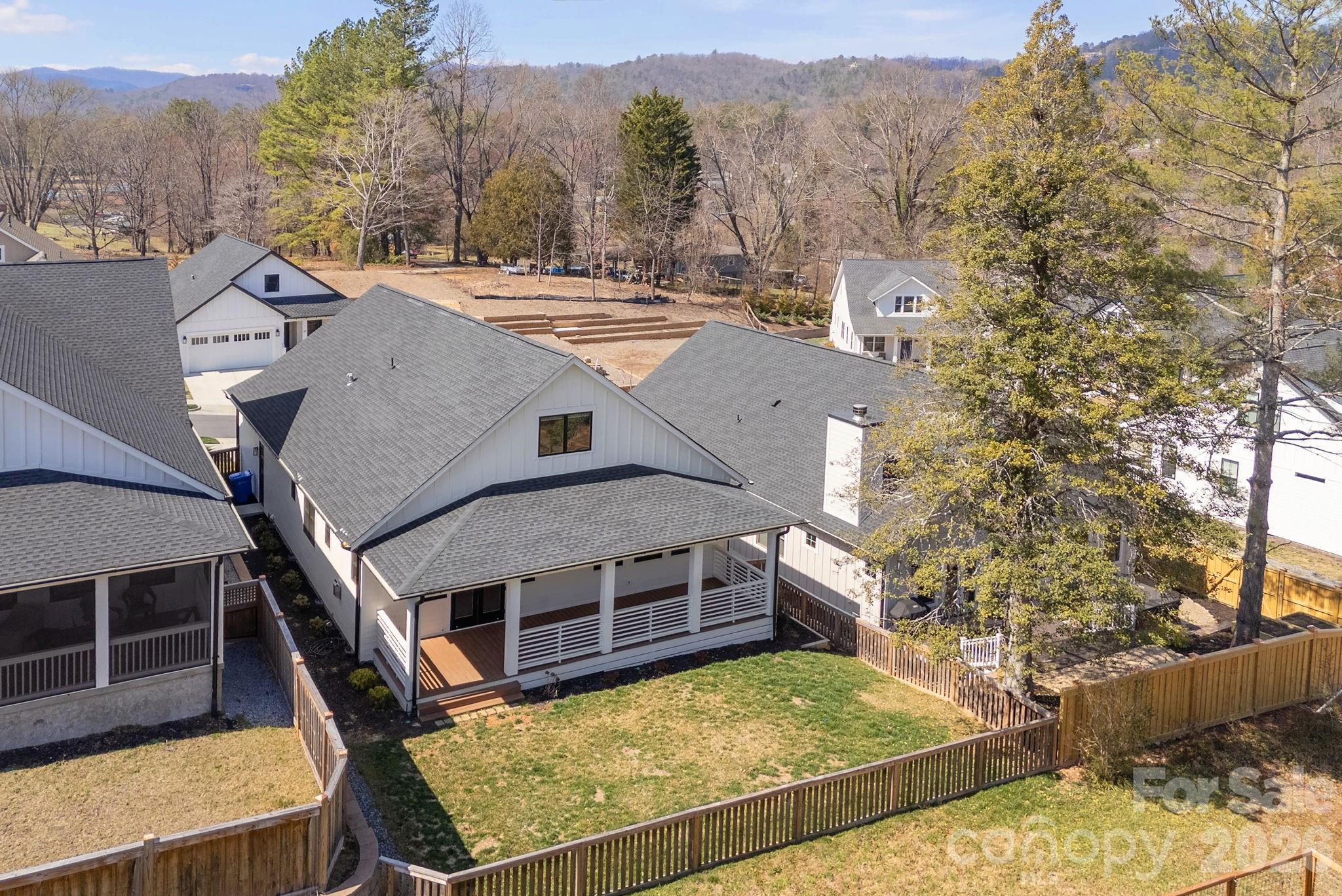 40 Hidden Pond Lane — Brevard
