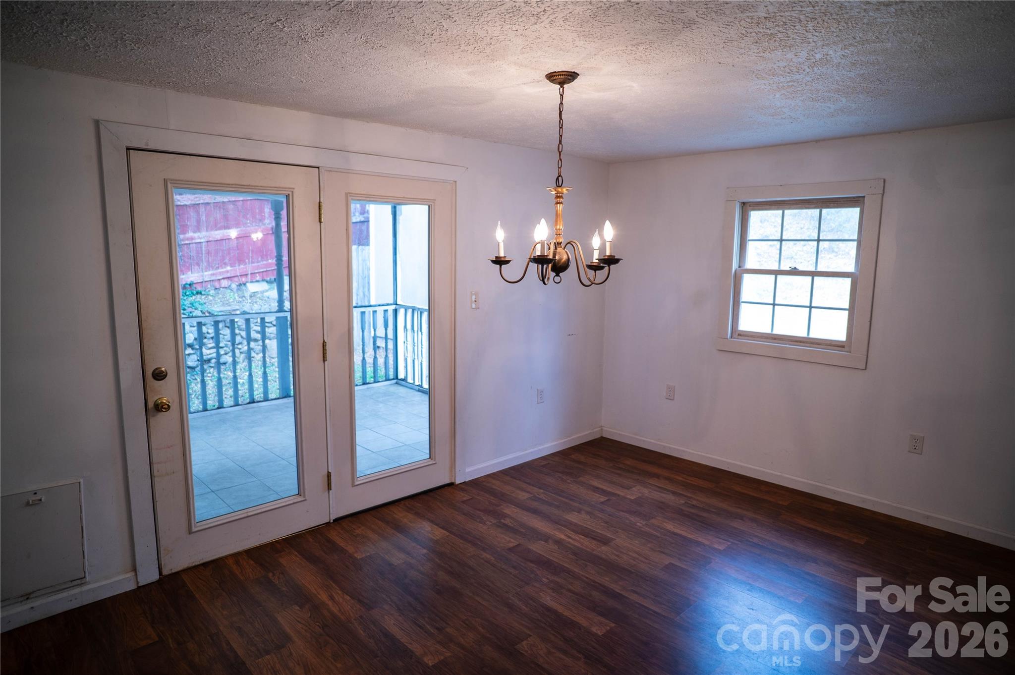 813 Severt Circle NE — Lenoir