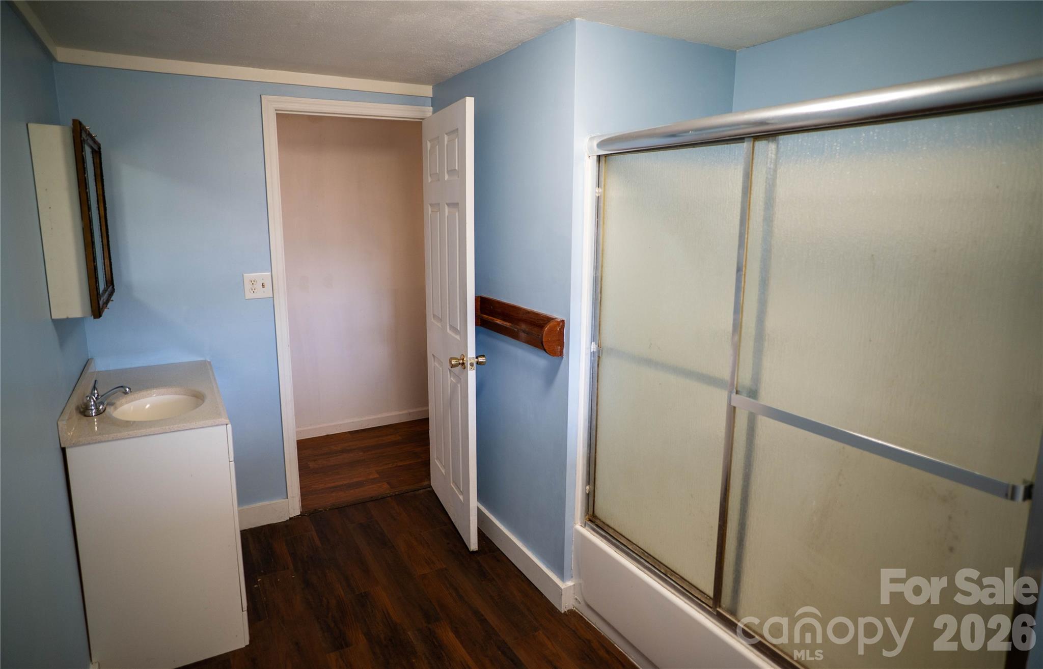 813 Severt Circle NE — Lenoir