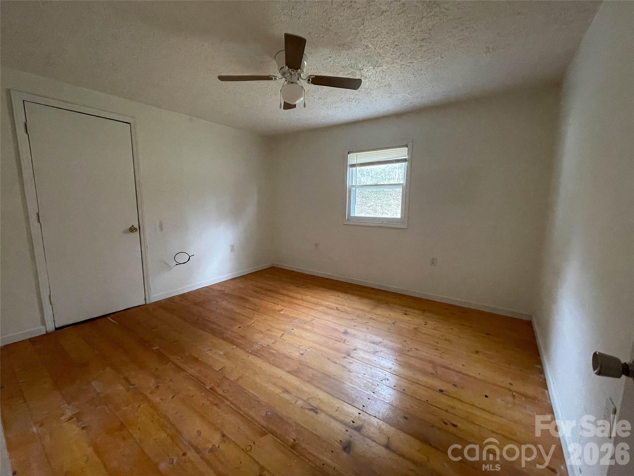 813 Severt Circle NE — Lenoir
