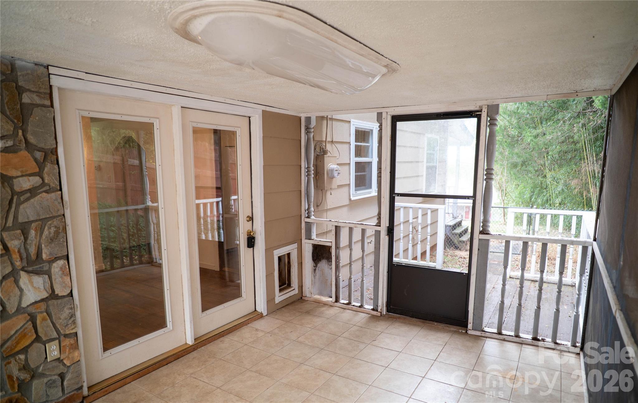 813 Severt Circle NE — Lenoir