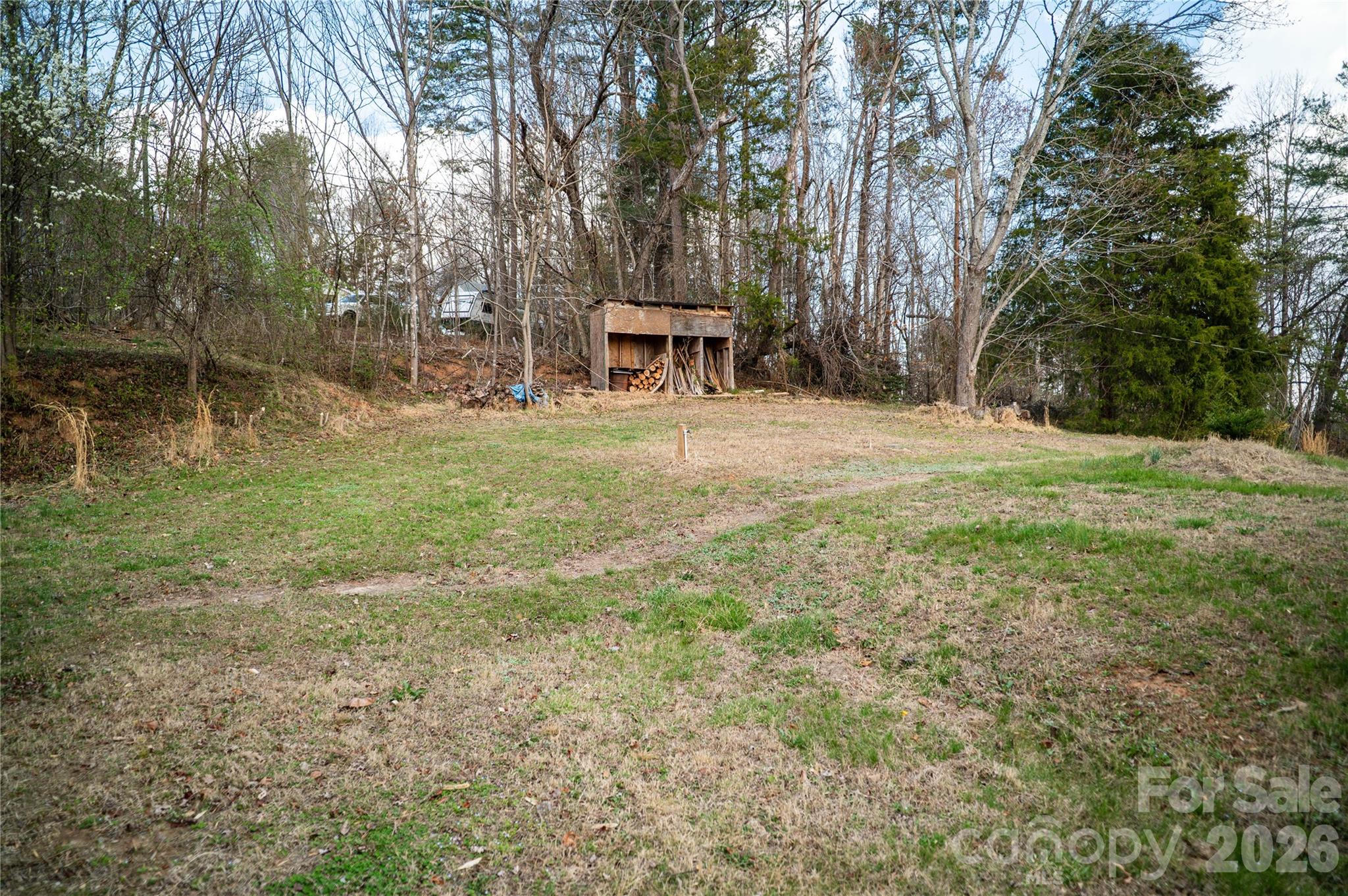813 Severt Circle NE — Lenoir