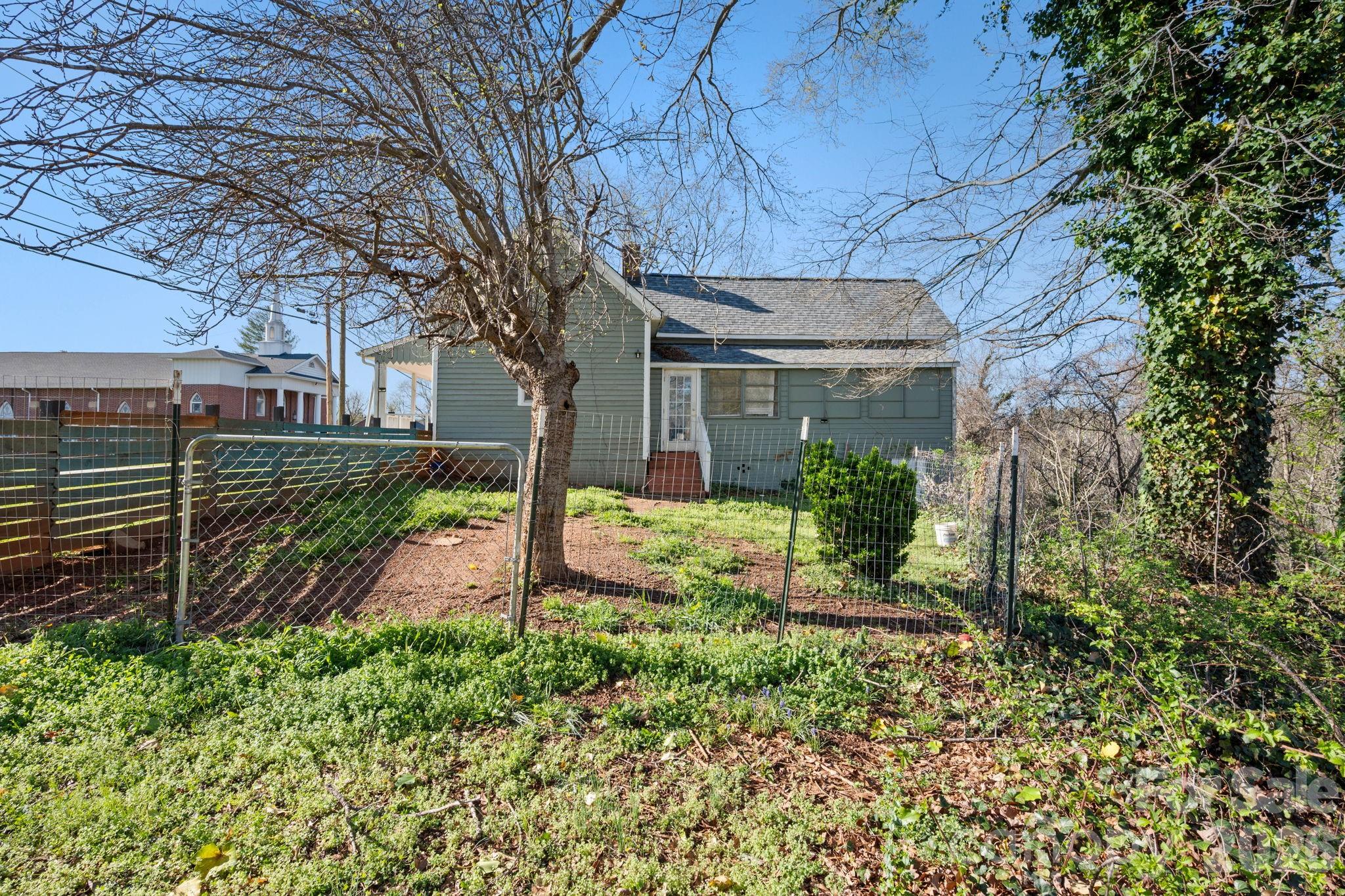 192 Spencer Street — Ellenboro