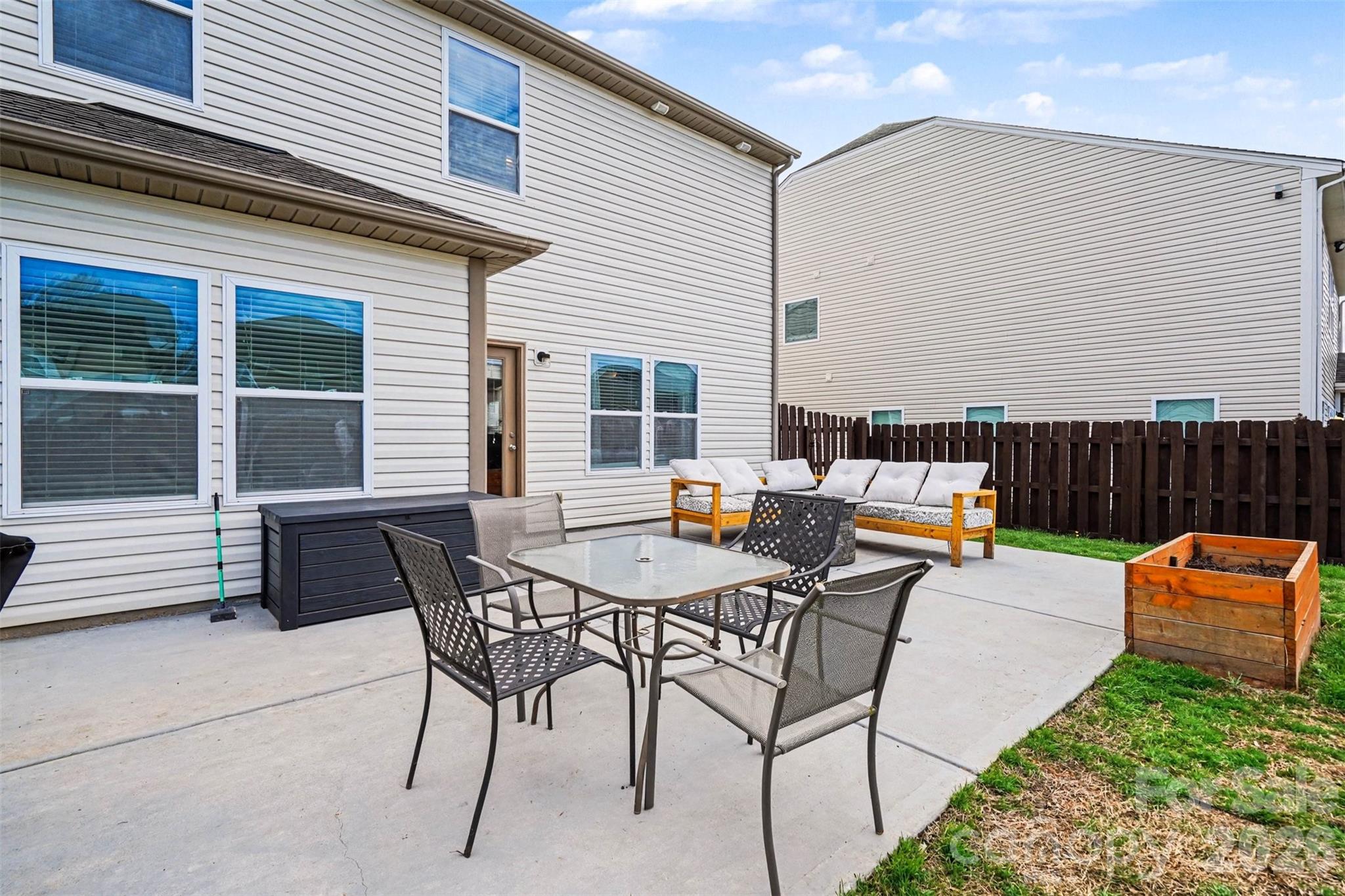 2419 Impatien Drive — Charlotte