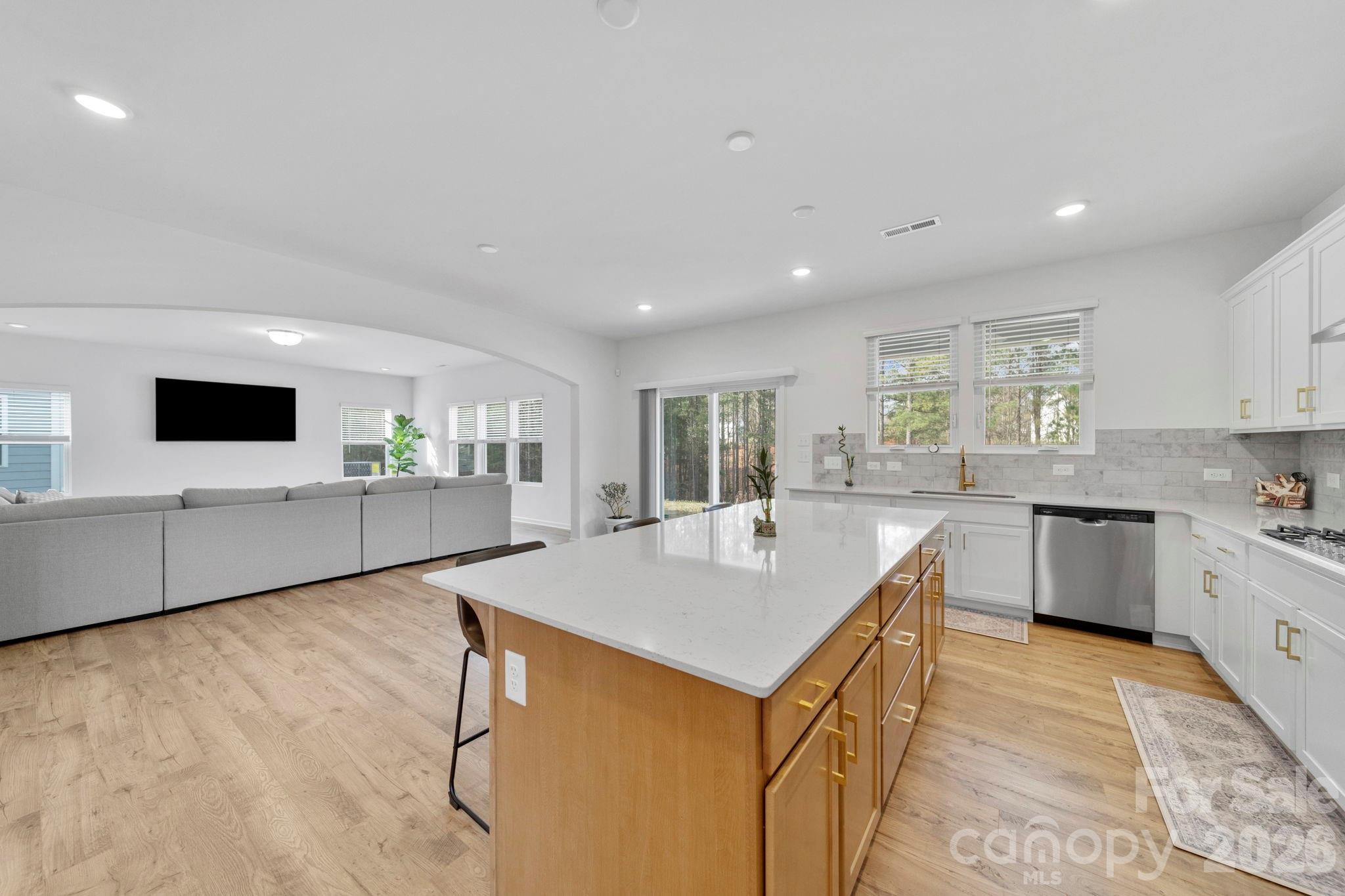11133 Argosy Drive — Lancaster