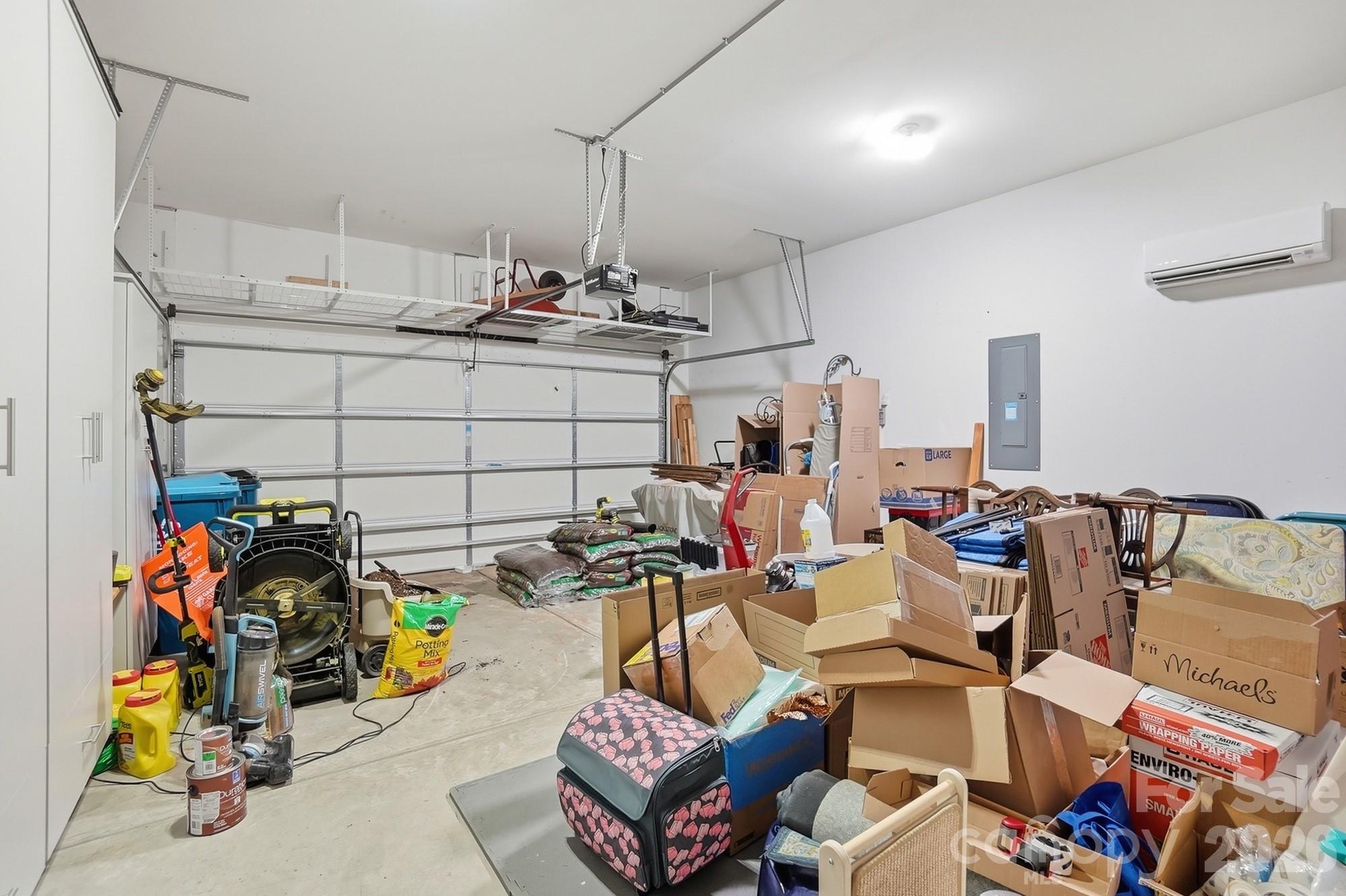 10046 Fox Trotter Lane — Midland