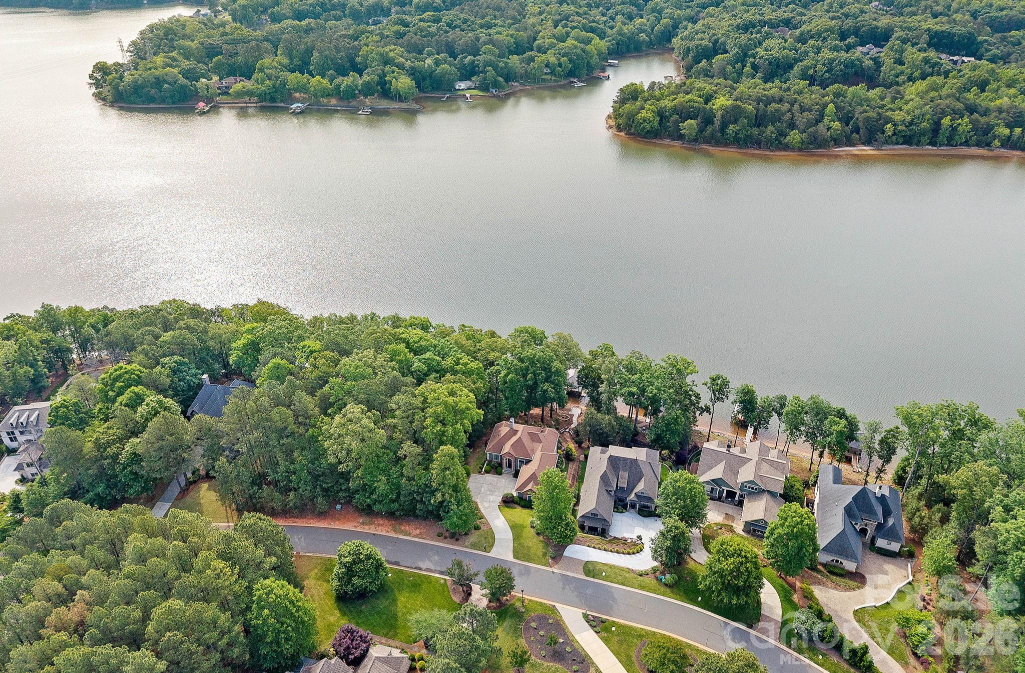 3225 Lake Pointe Drive — Belmont