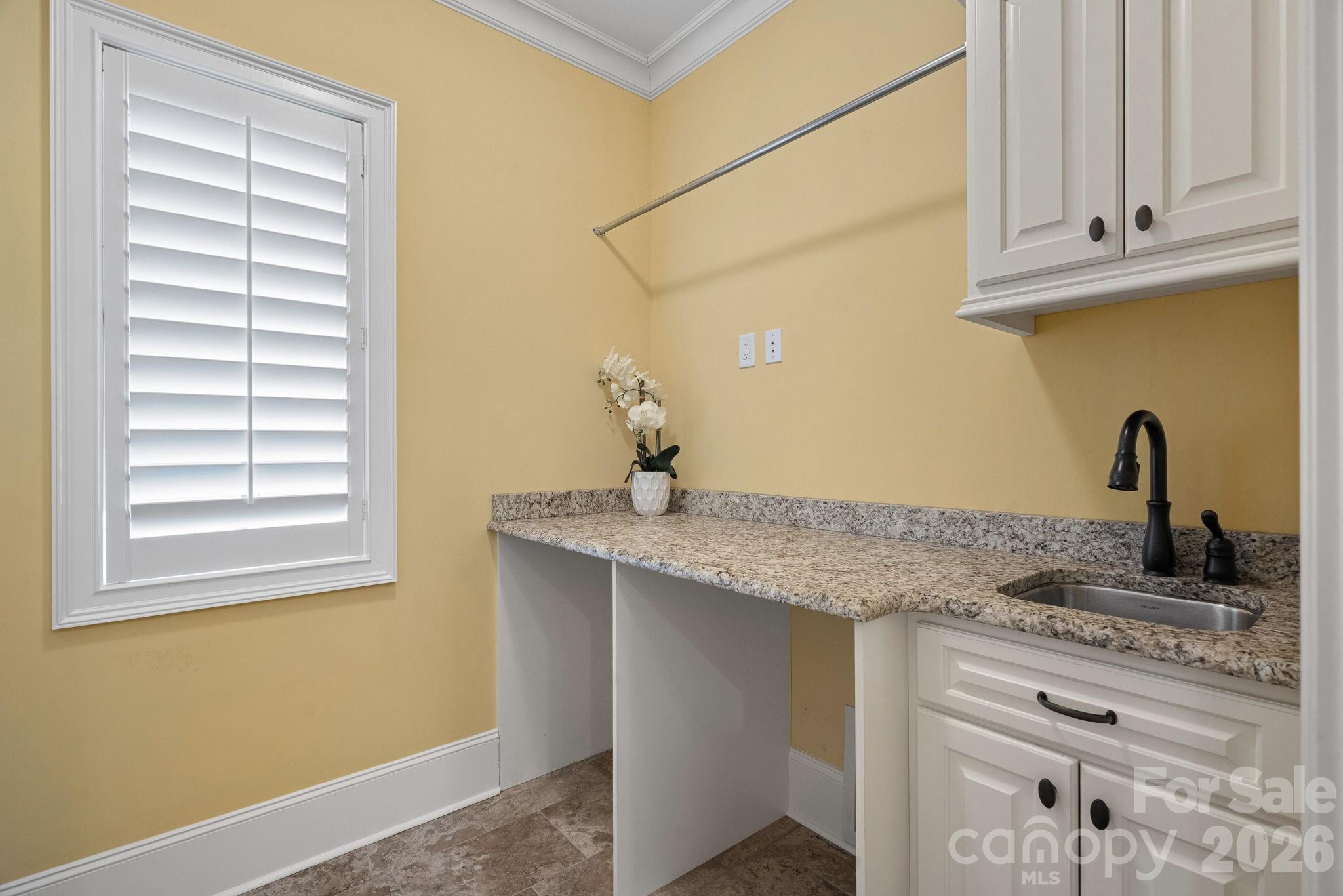 3225 Lake Pointe Drive — Belmont