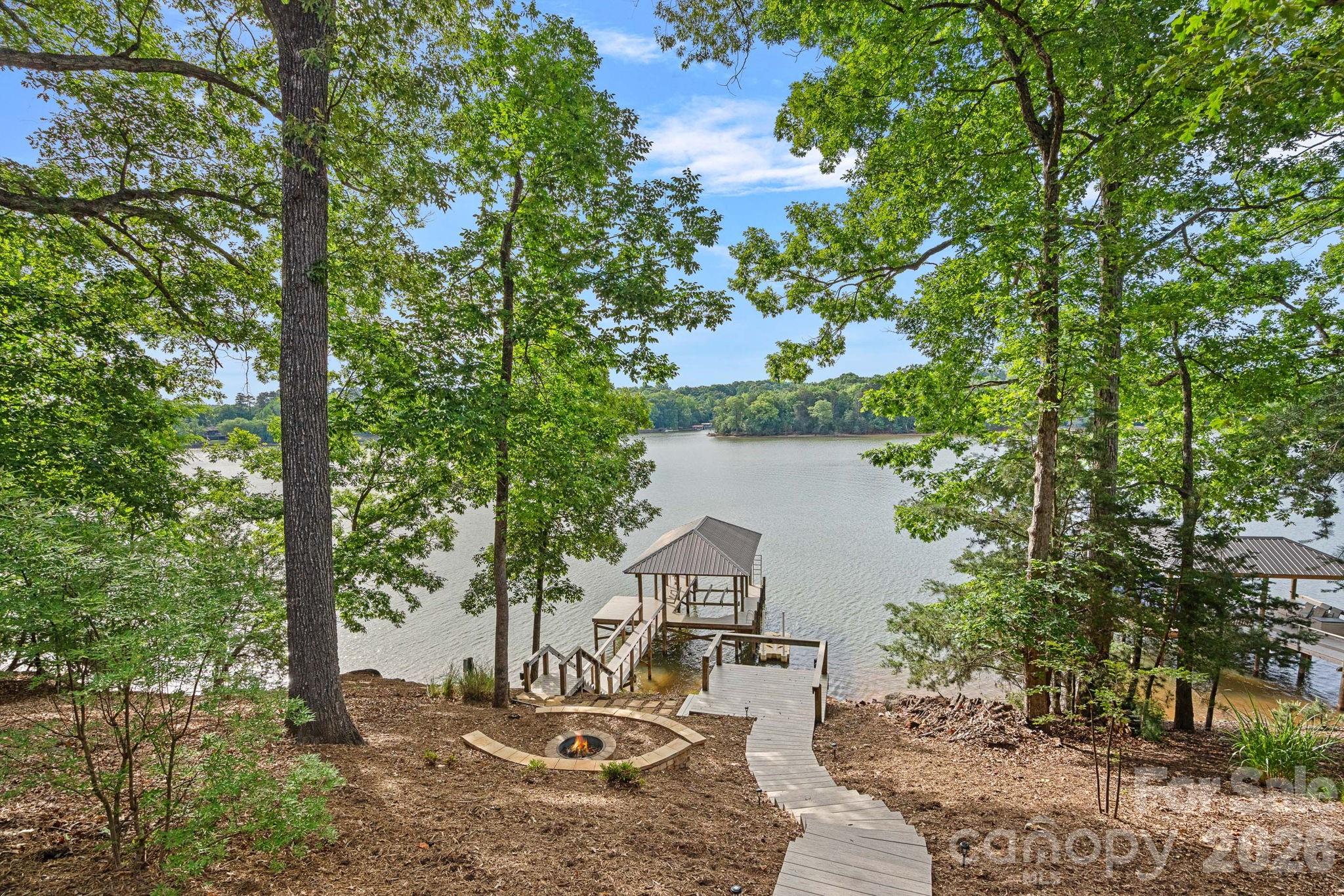 3225 Lake Pointe Drive — Belmont