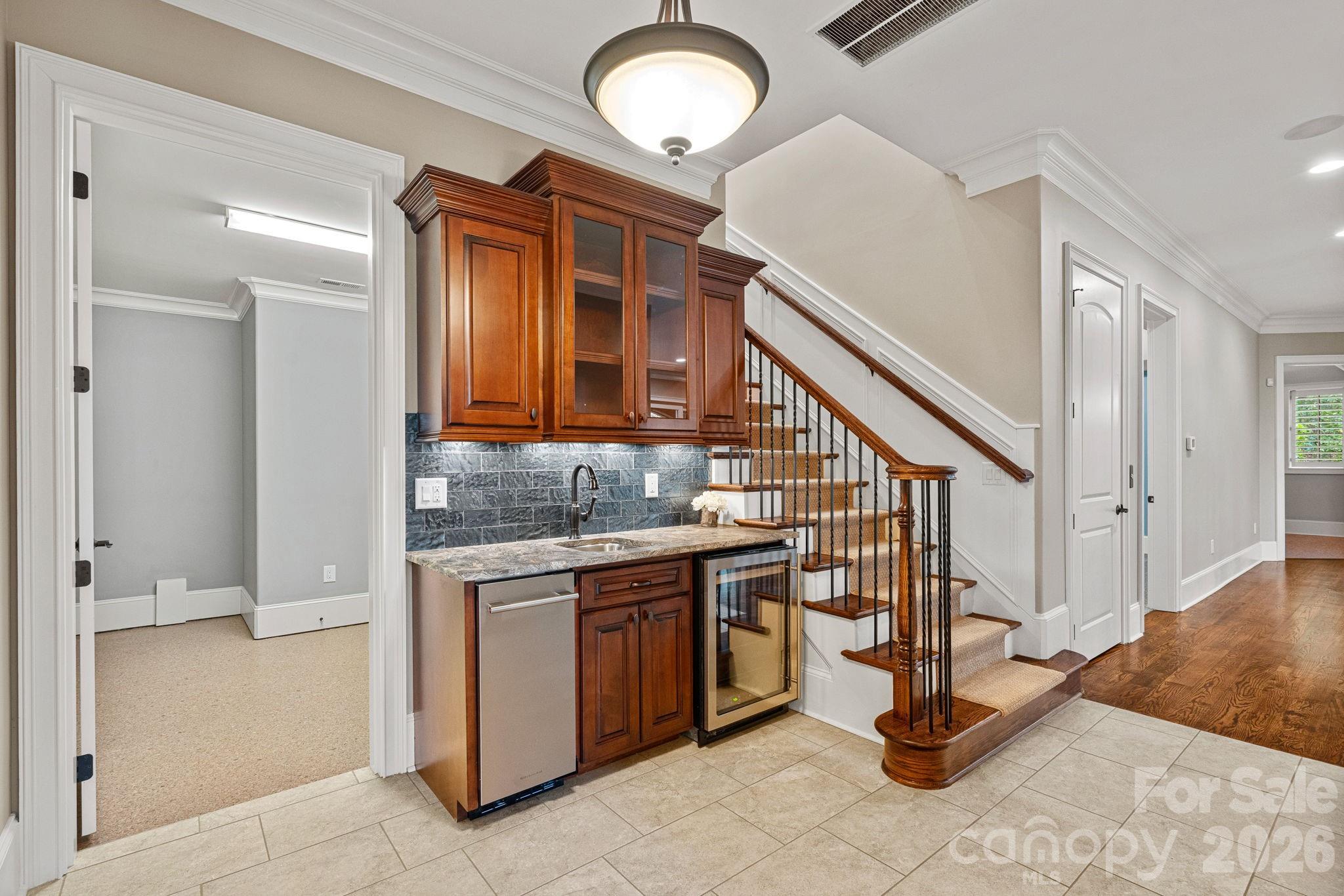 3225 Lake Pointe Drive — Belmont