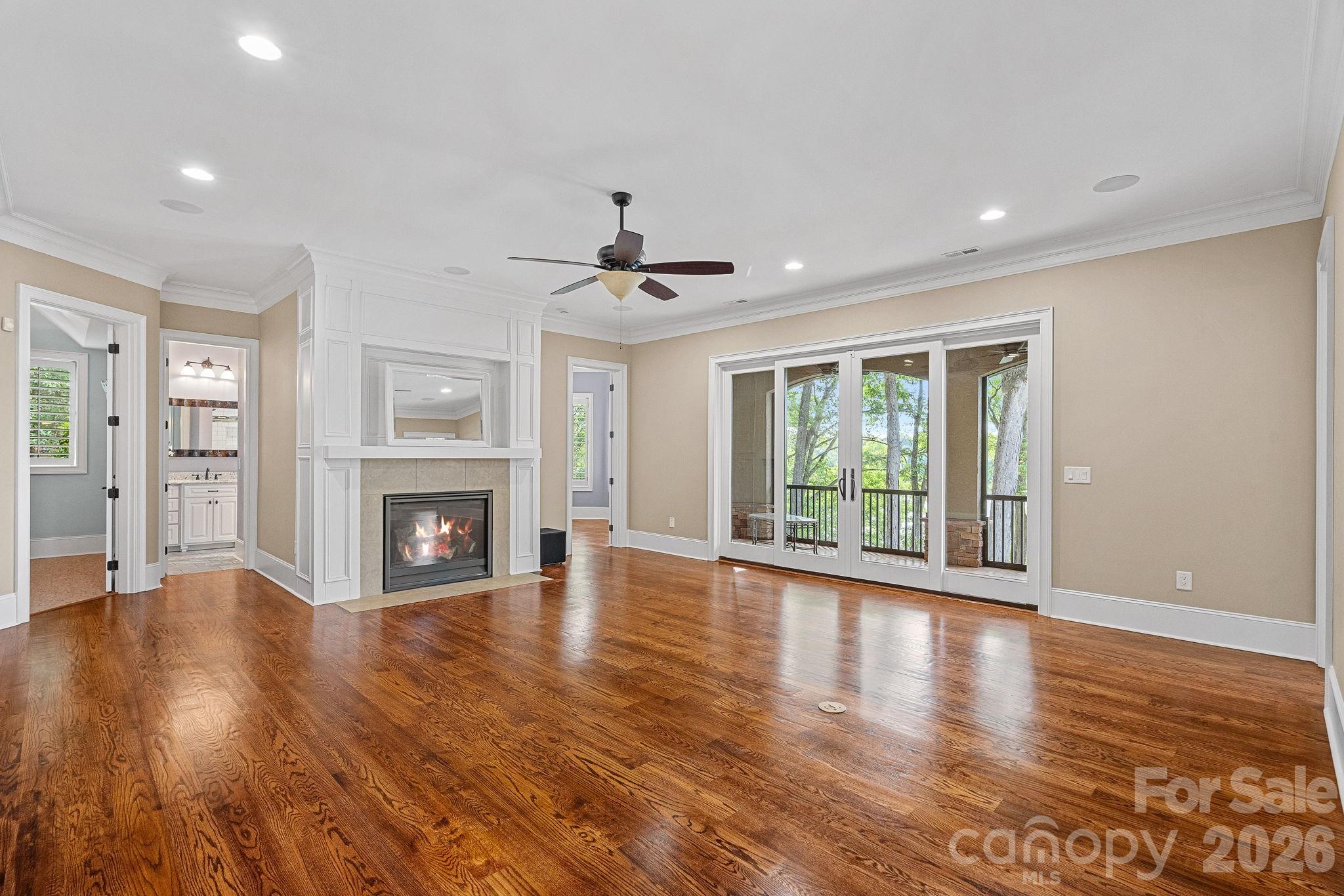 3225 Lake Pointe Drive — Belmont