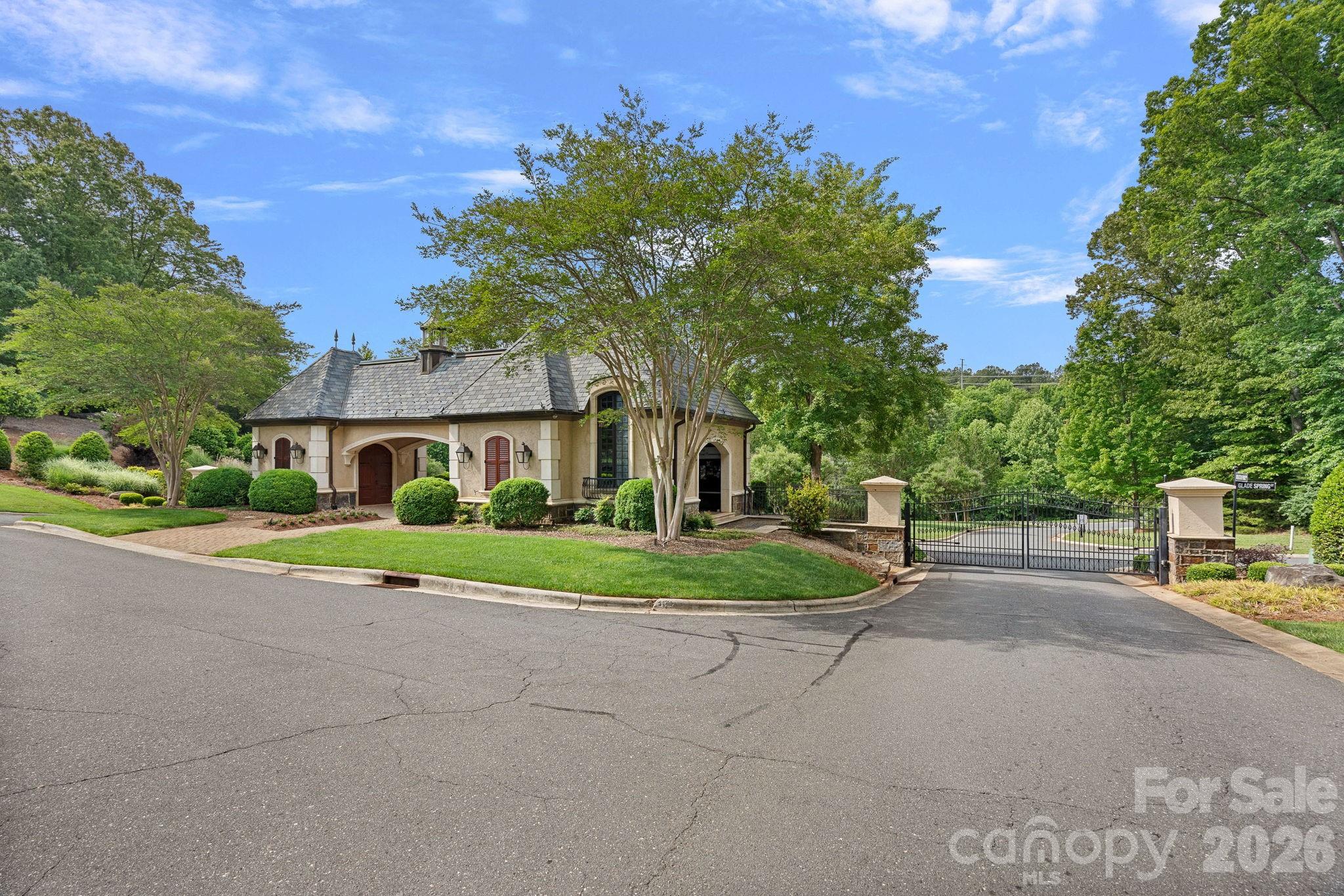 3225 Lake Pointe Drive — Belmont