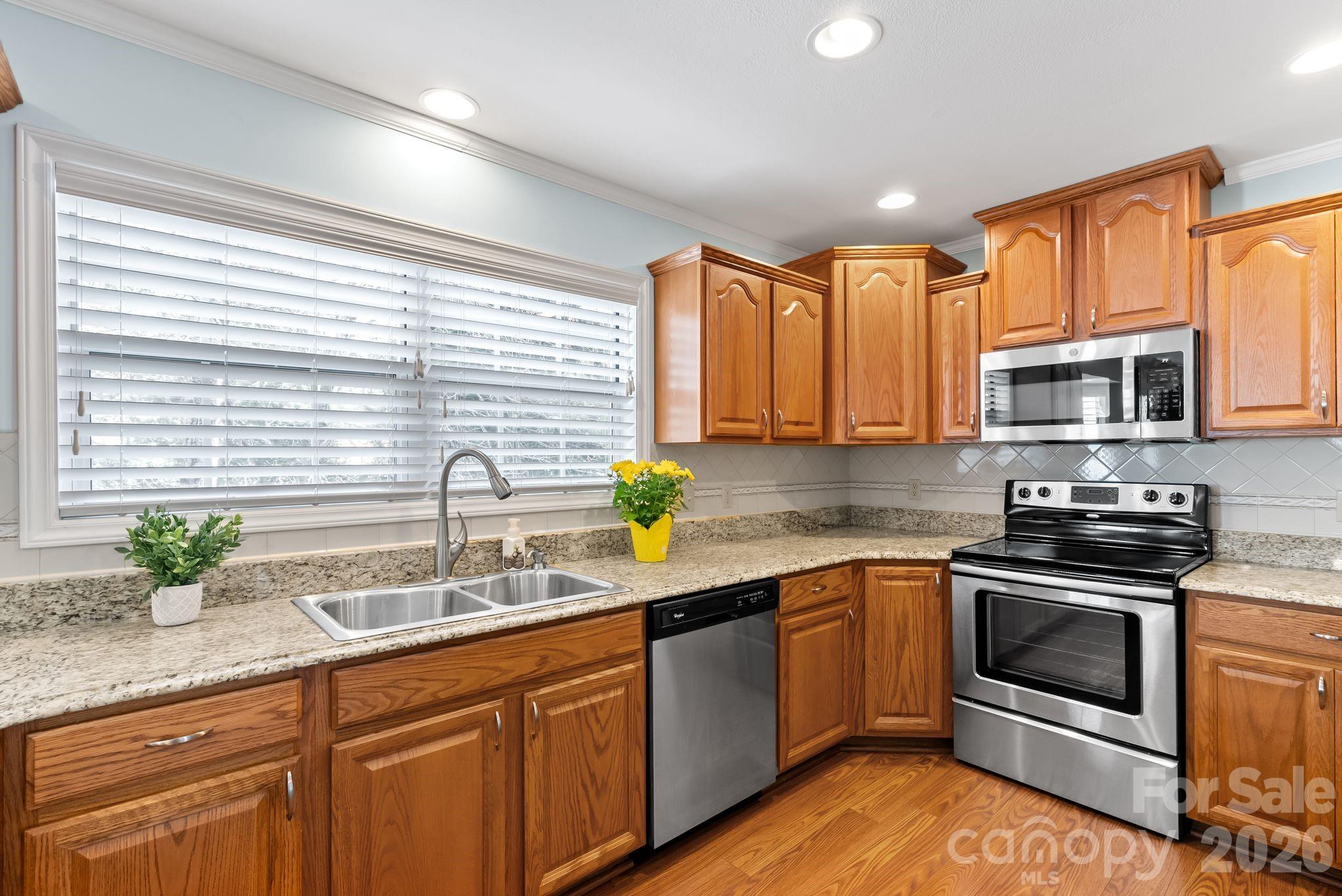 100 Thistle Knoll Court — Asheville