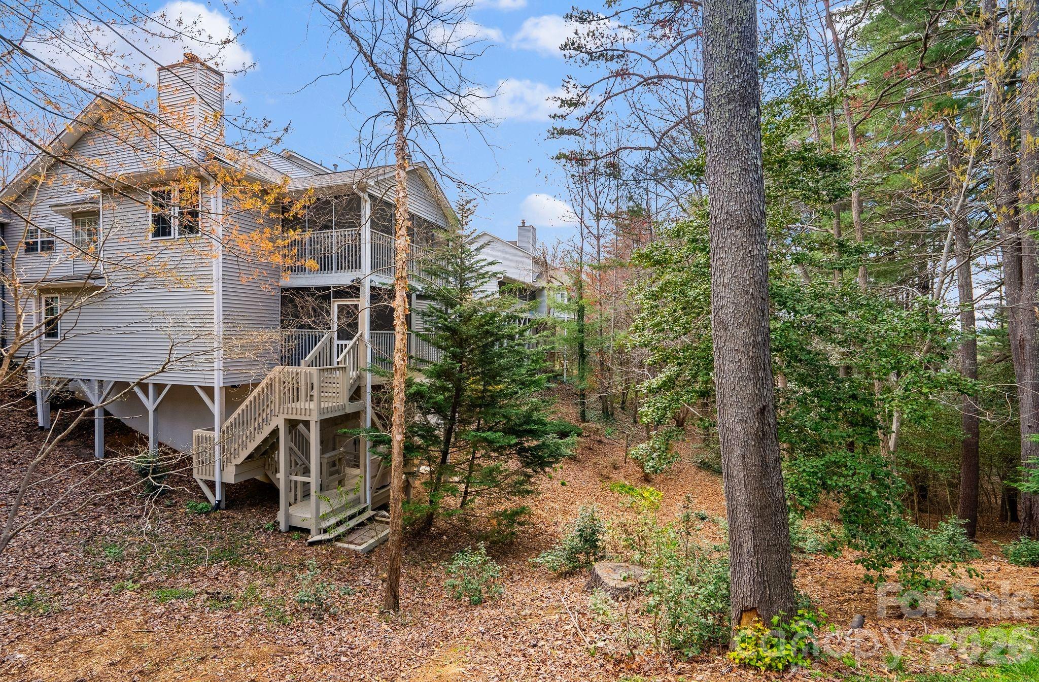100 Thistle Knoll Court — Asheville