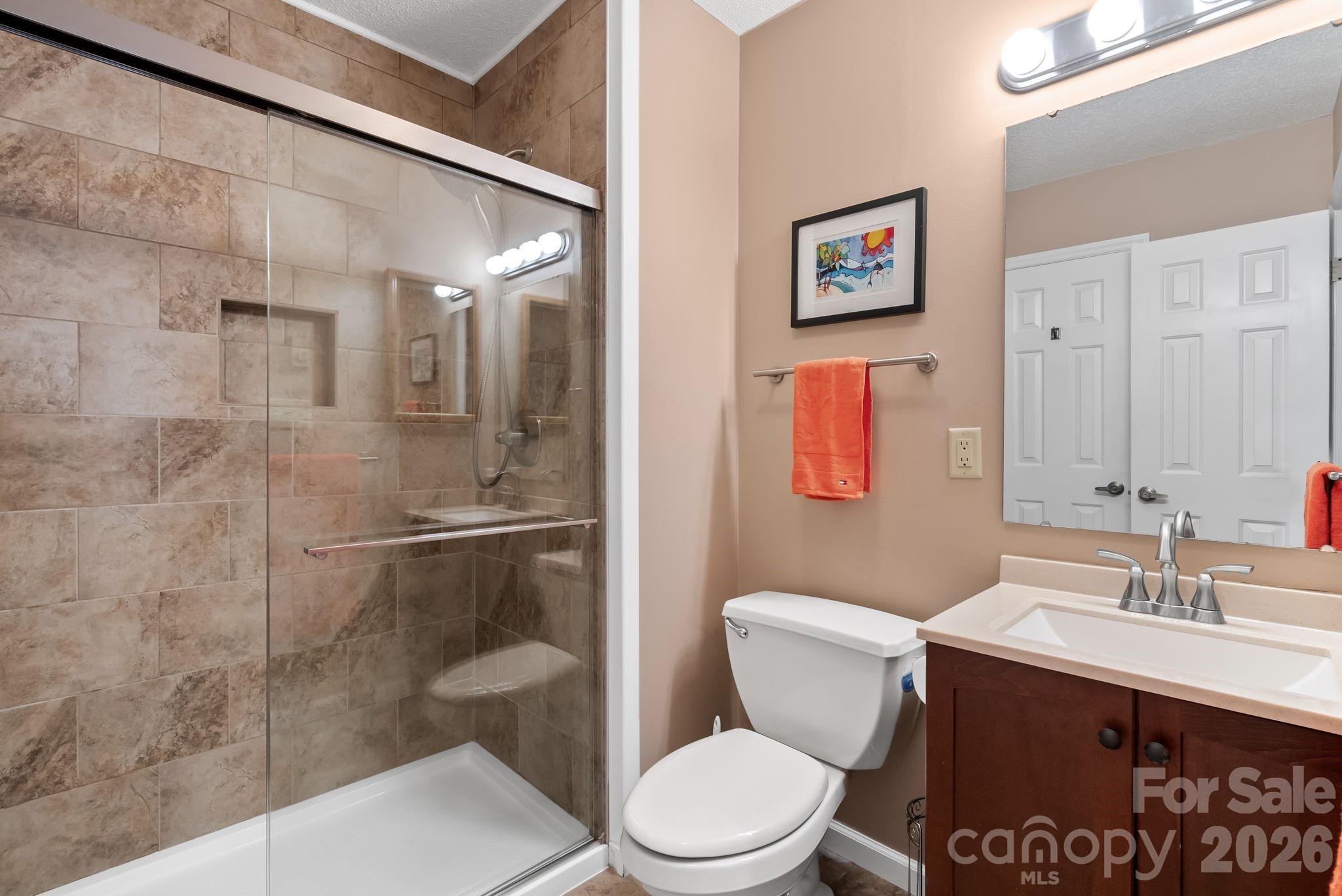 100 Thistle Knoll Court — Asheville
