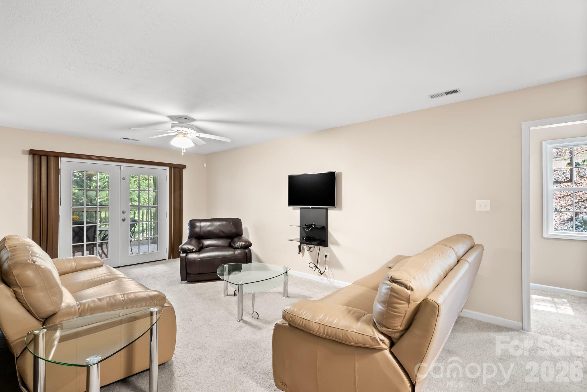 100 Thistle Knoll Court — Asheville