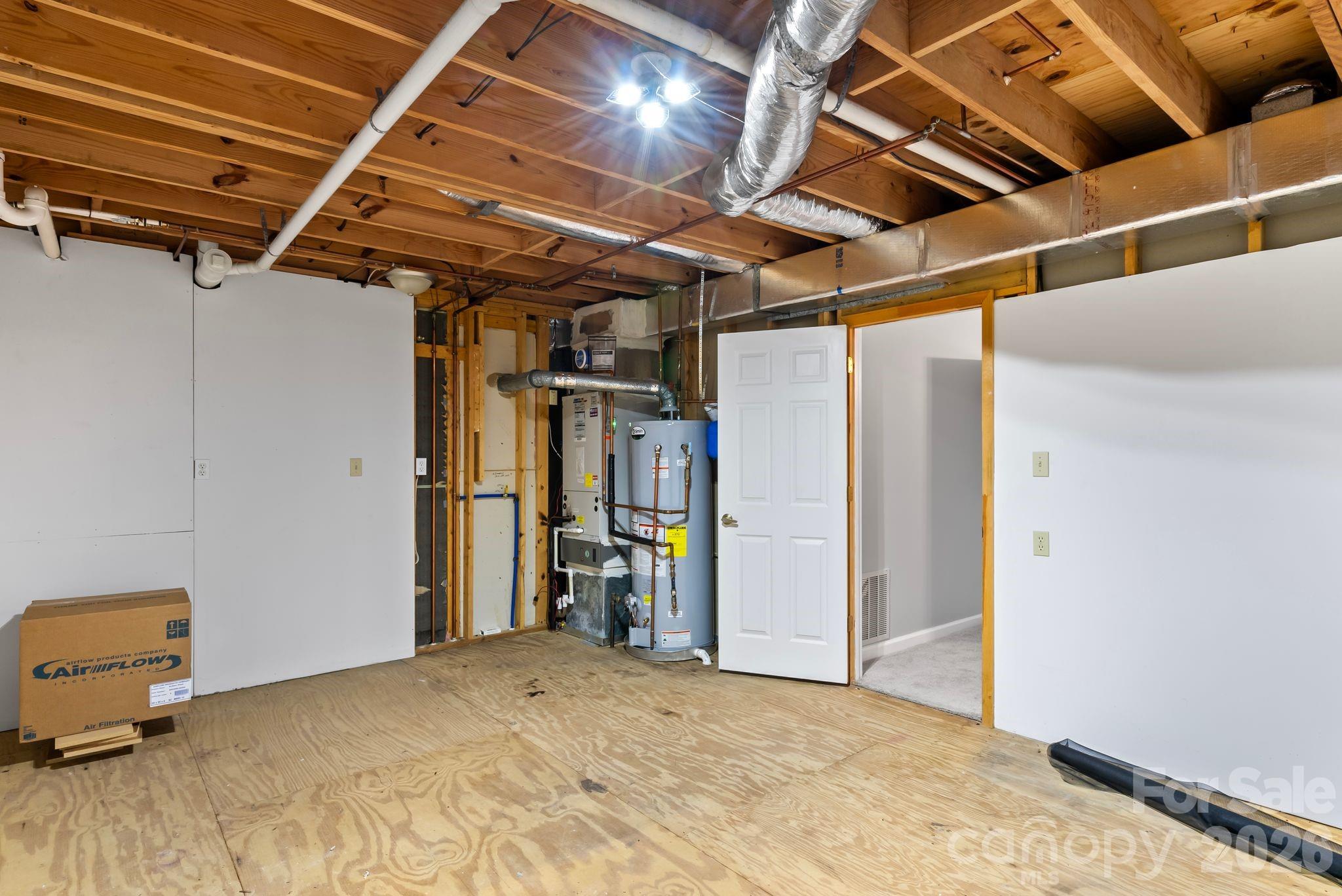 100 Thistle Knoll Court — Asheville