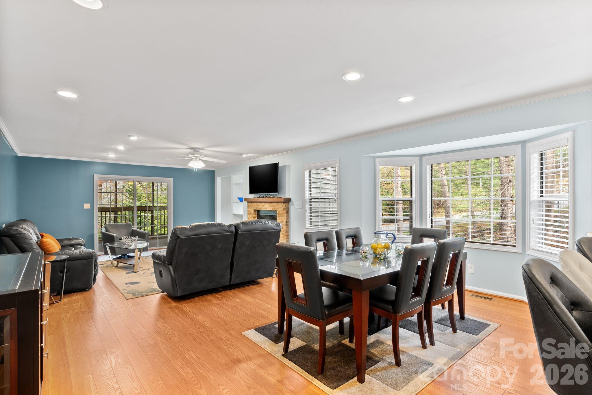 100 Thistle Knoll Court — Asheville