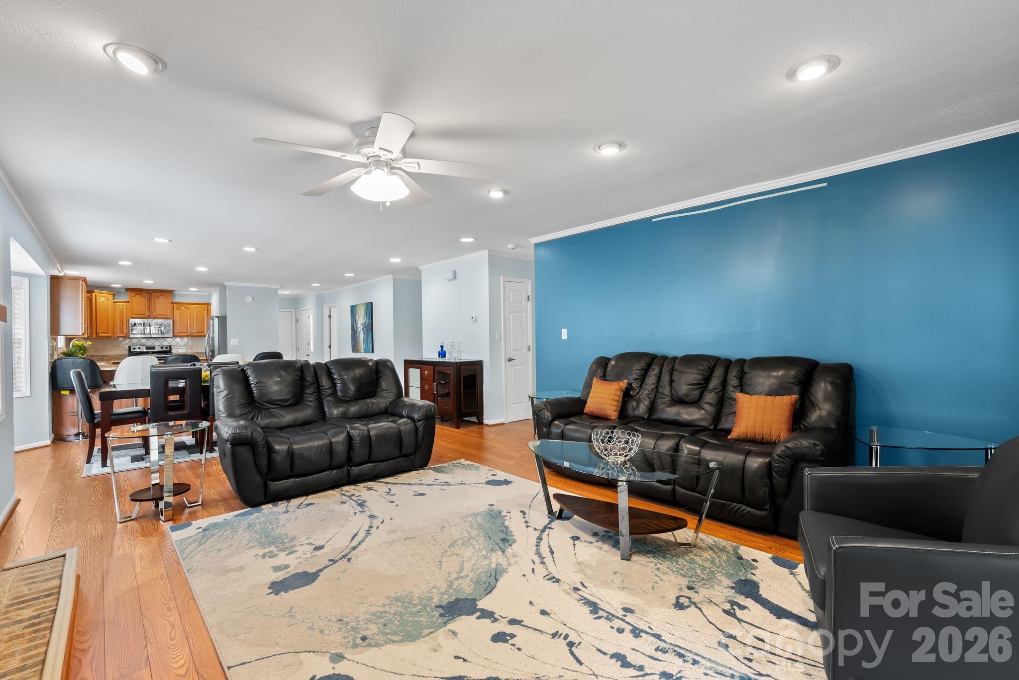 100 Thistle Knoll Court — Asheville