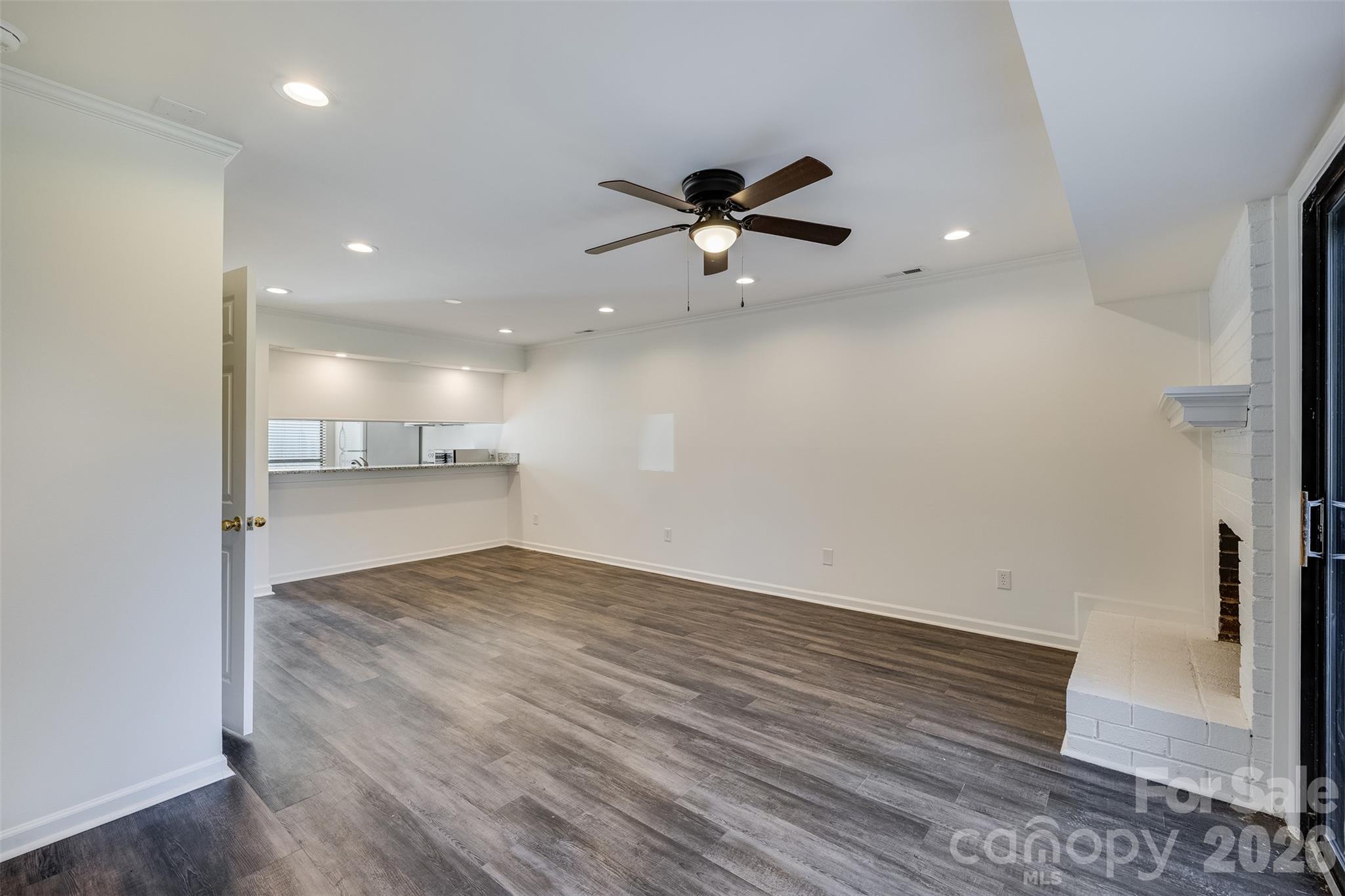 11020 Carmel Crossing Road — Charlotte