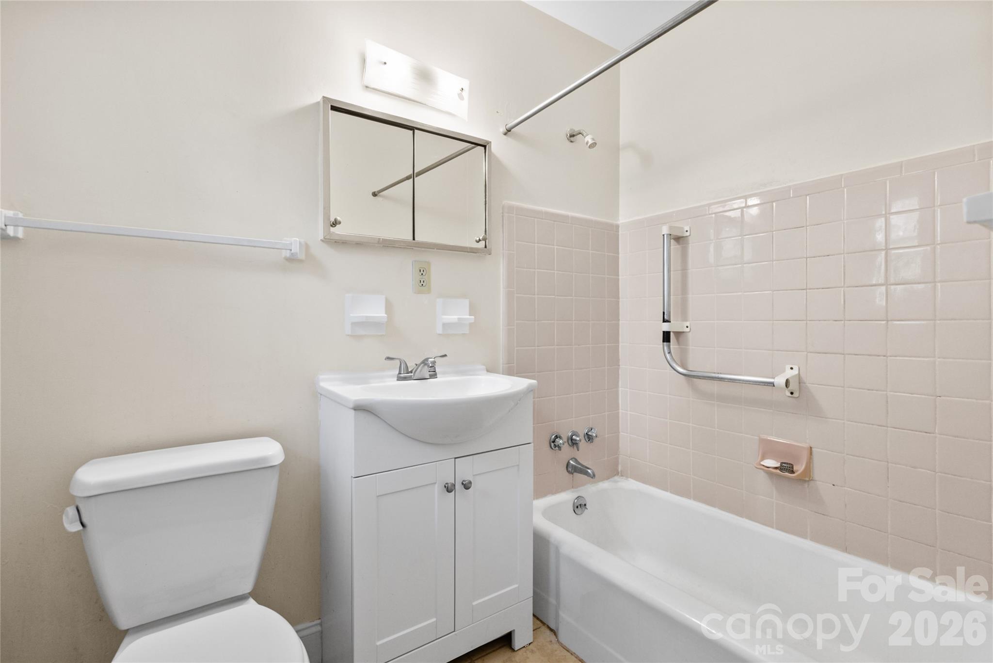 1 Clearbrook Road — Asheville