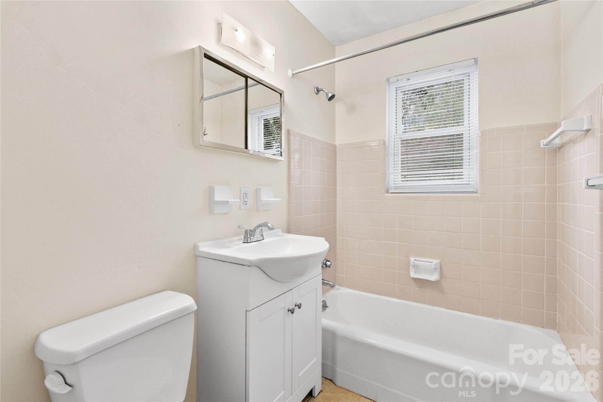 1 Clearbrook Road — Asheville