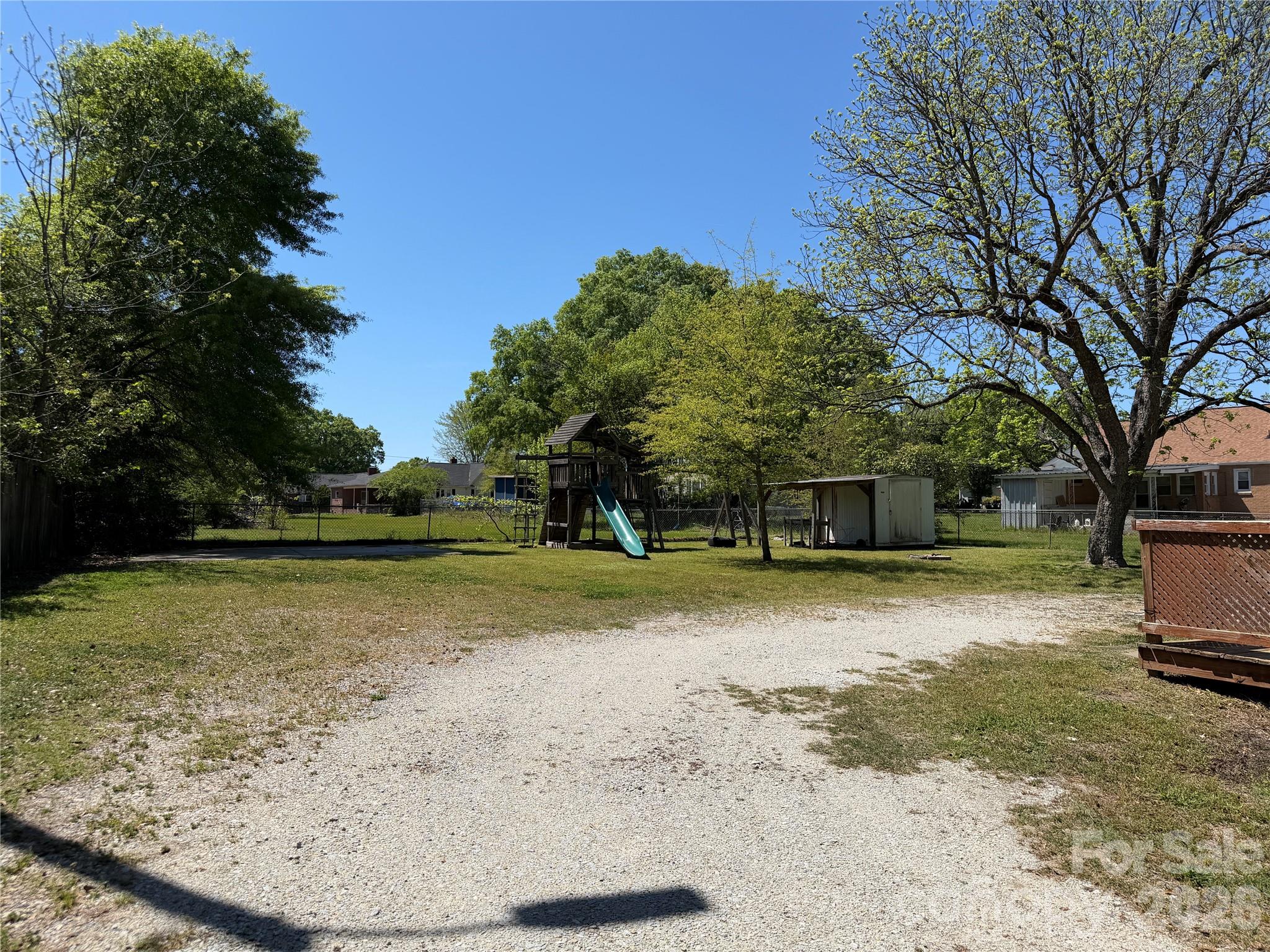 612 Ballard Street — Chester