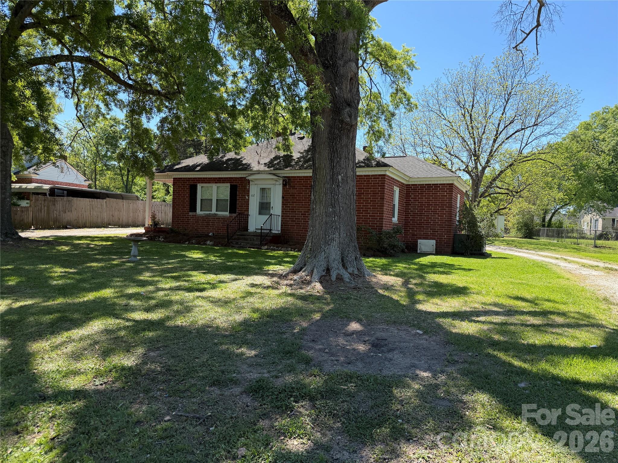 612 Ballard Street — Chester