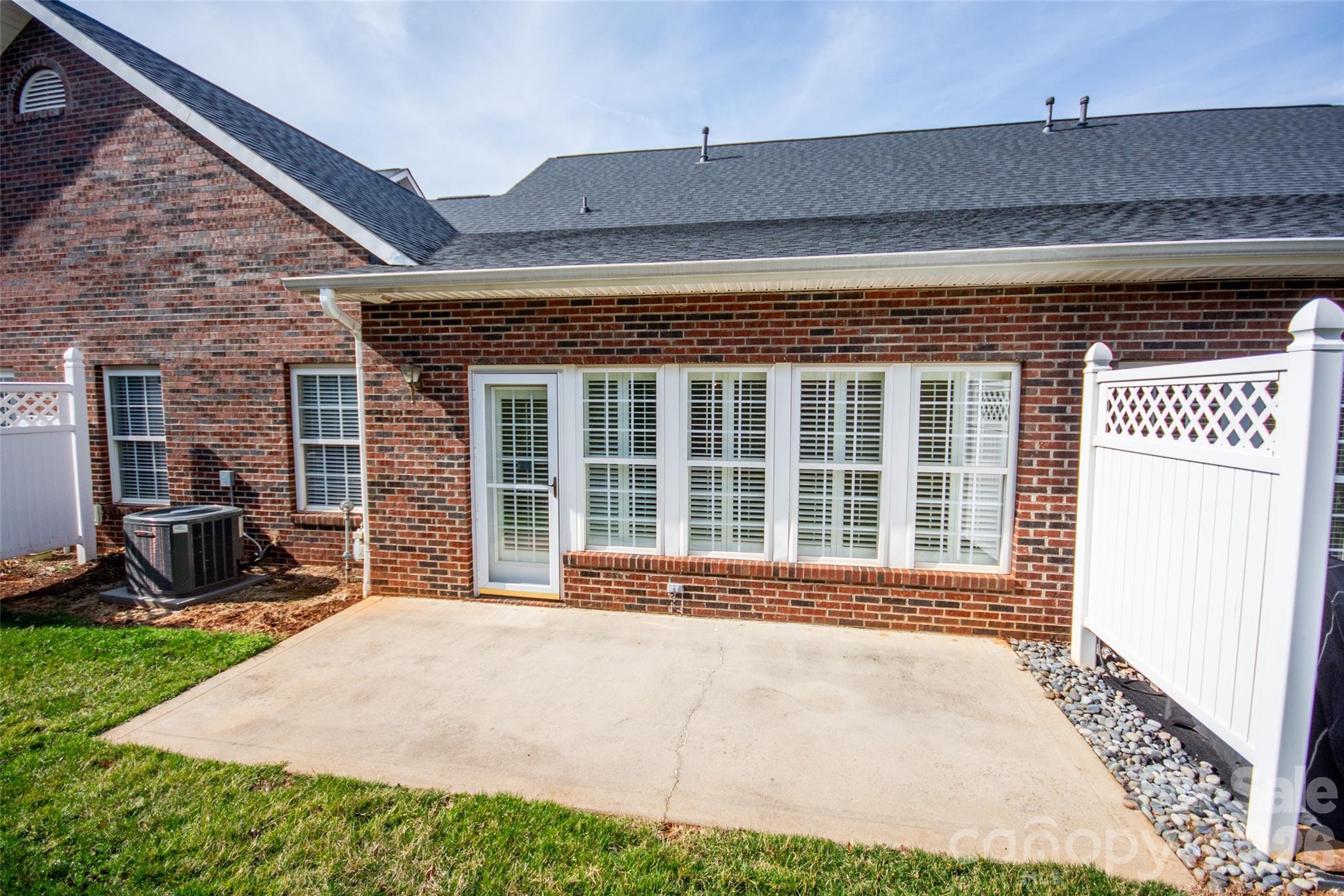 1365 Royalty Circle — Statesville