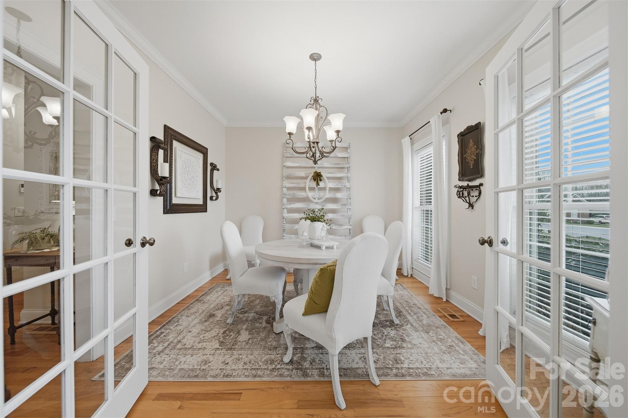 2716 Charleston Court — Claremont