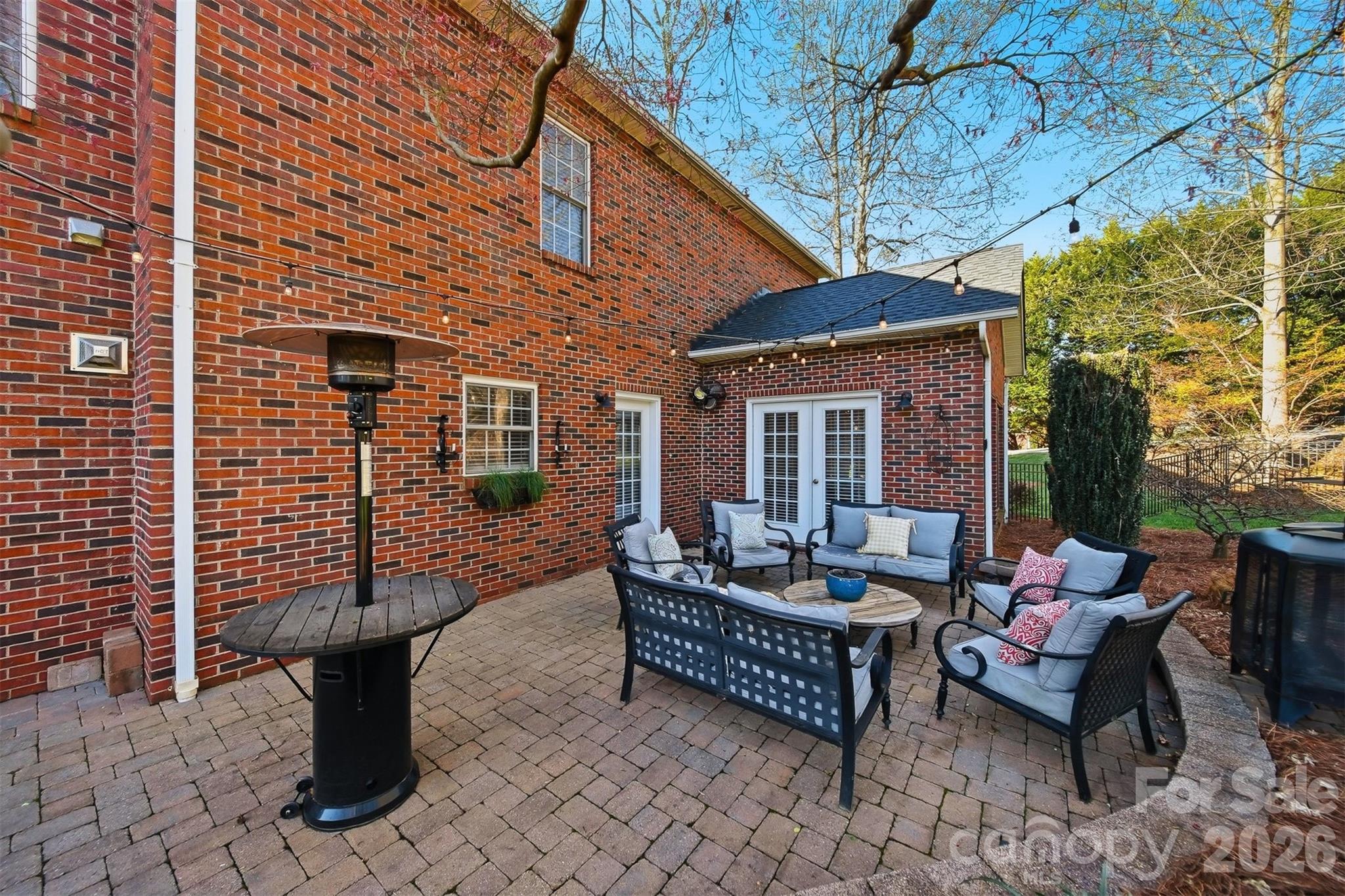 2716 Charleston Court — Claremont
