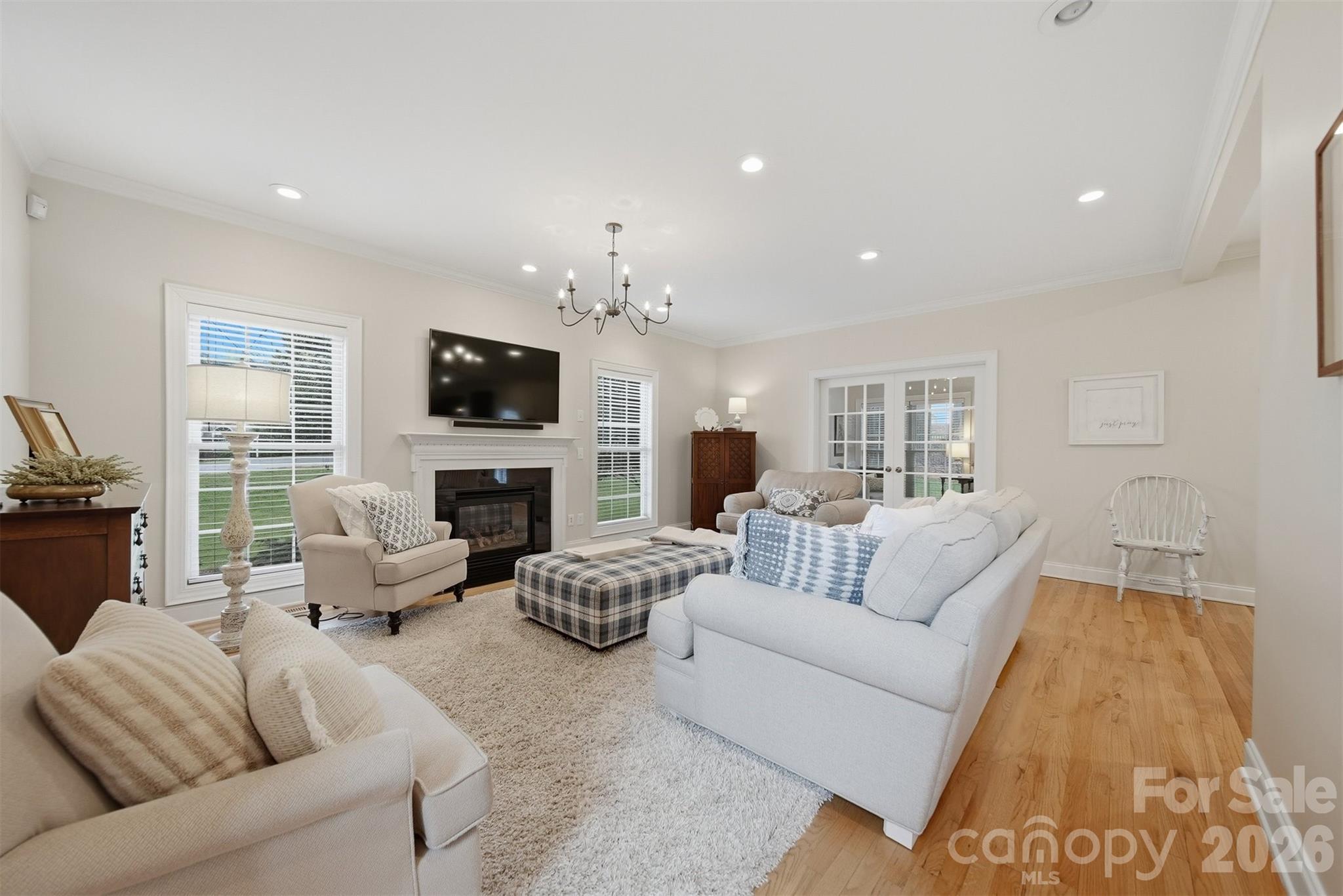 2716 Charleston Court — Claremont