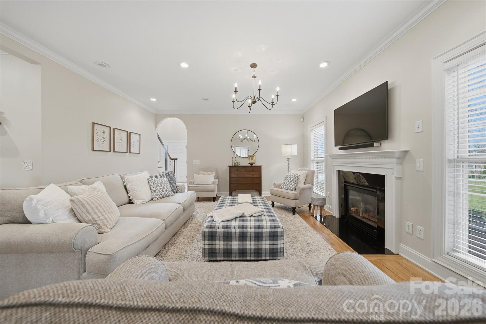 2716 Charleston Court — Claremont