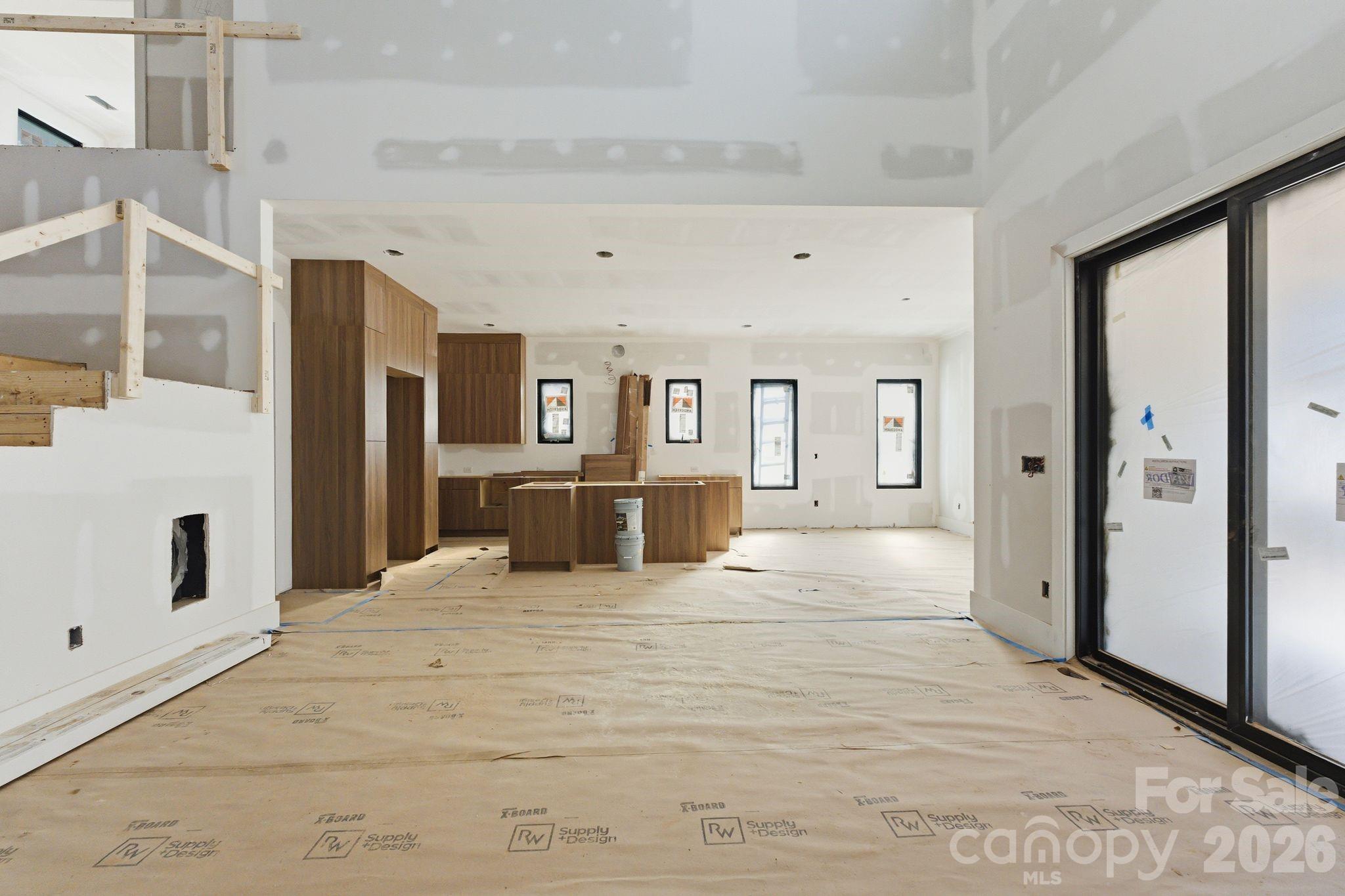 1427 N Sharon Amity Road — Charlotte
