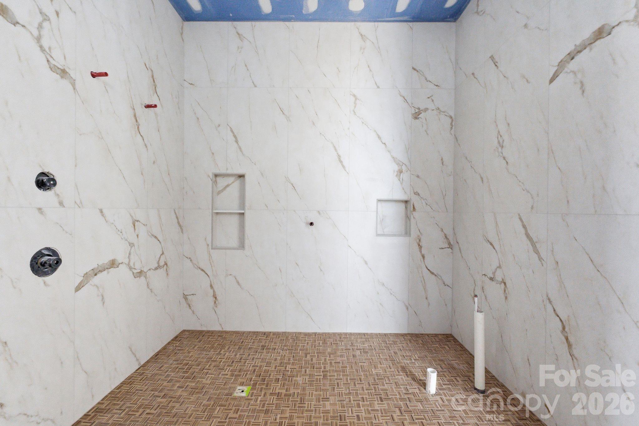 1427 N Sharon Amity Road — Charlotte