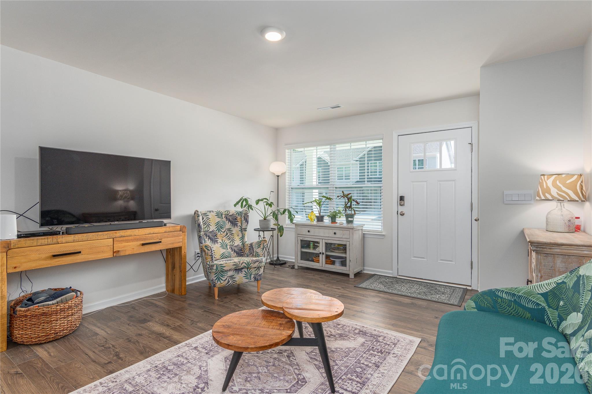 86 Malcolm Court — Candler