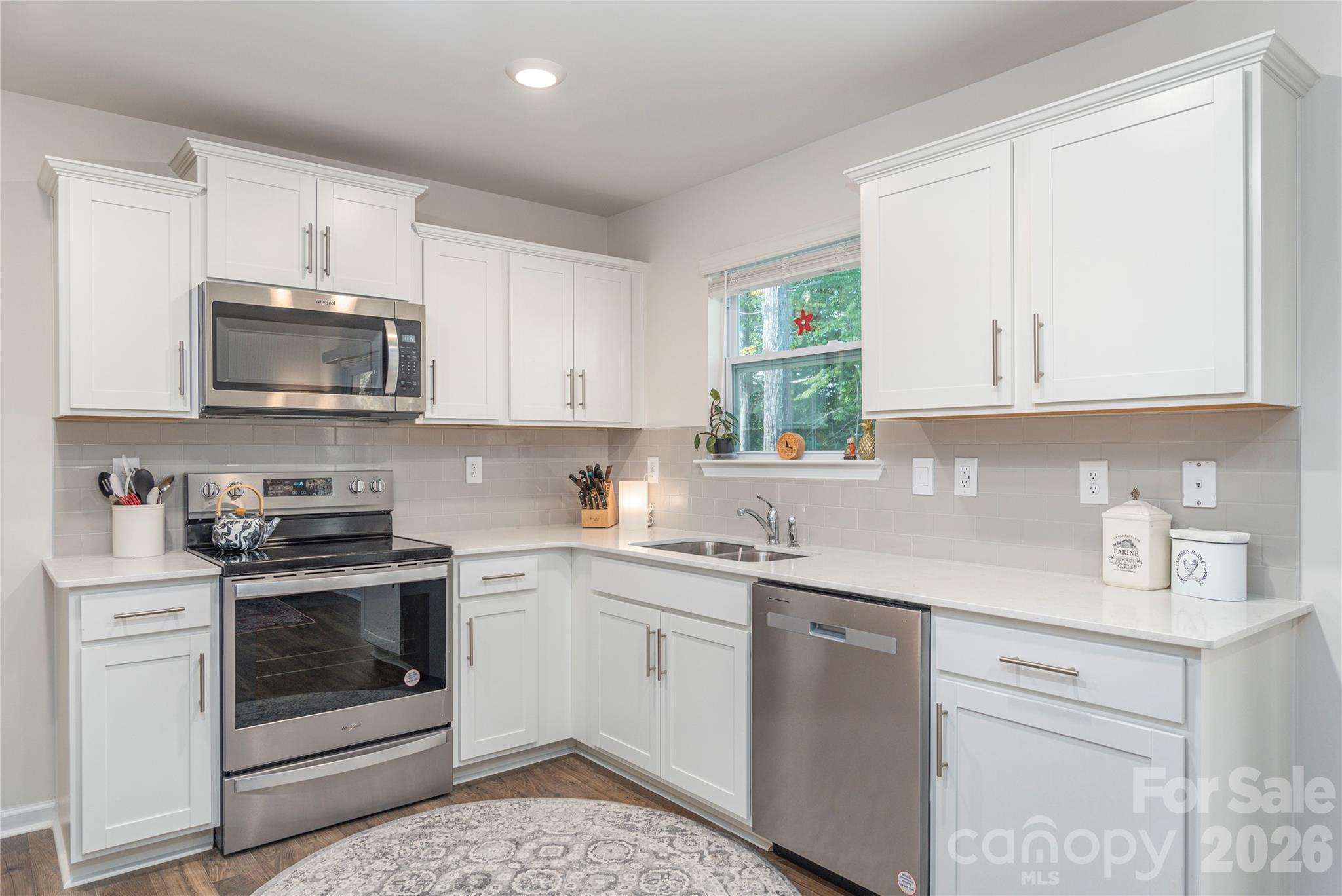 86 Malcolm Court — Candler