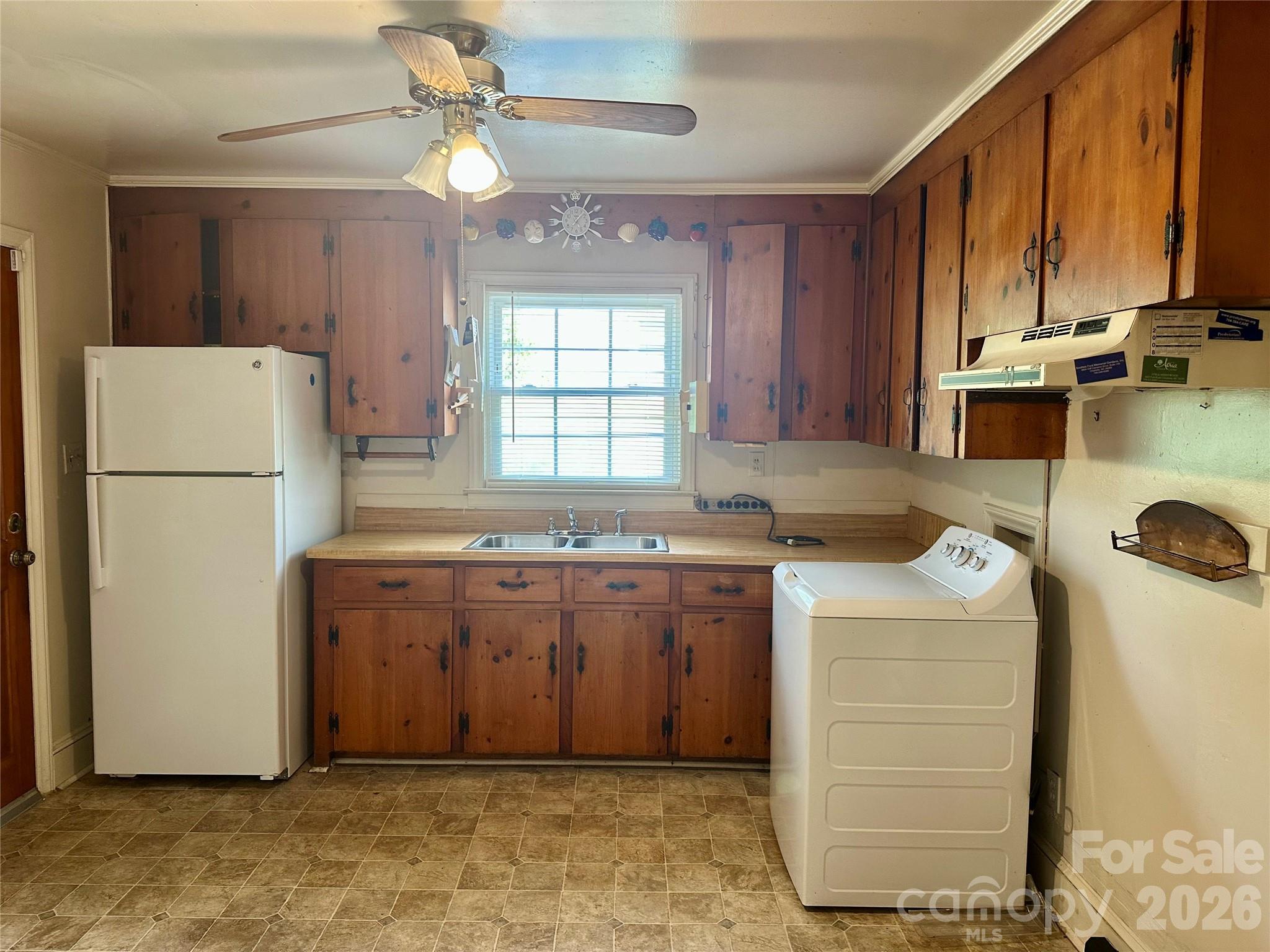 1435 Dean Street — Charlotte