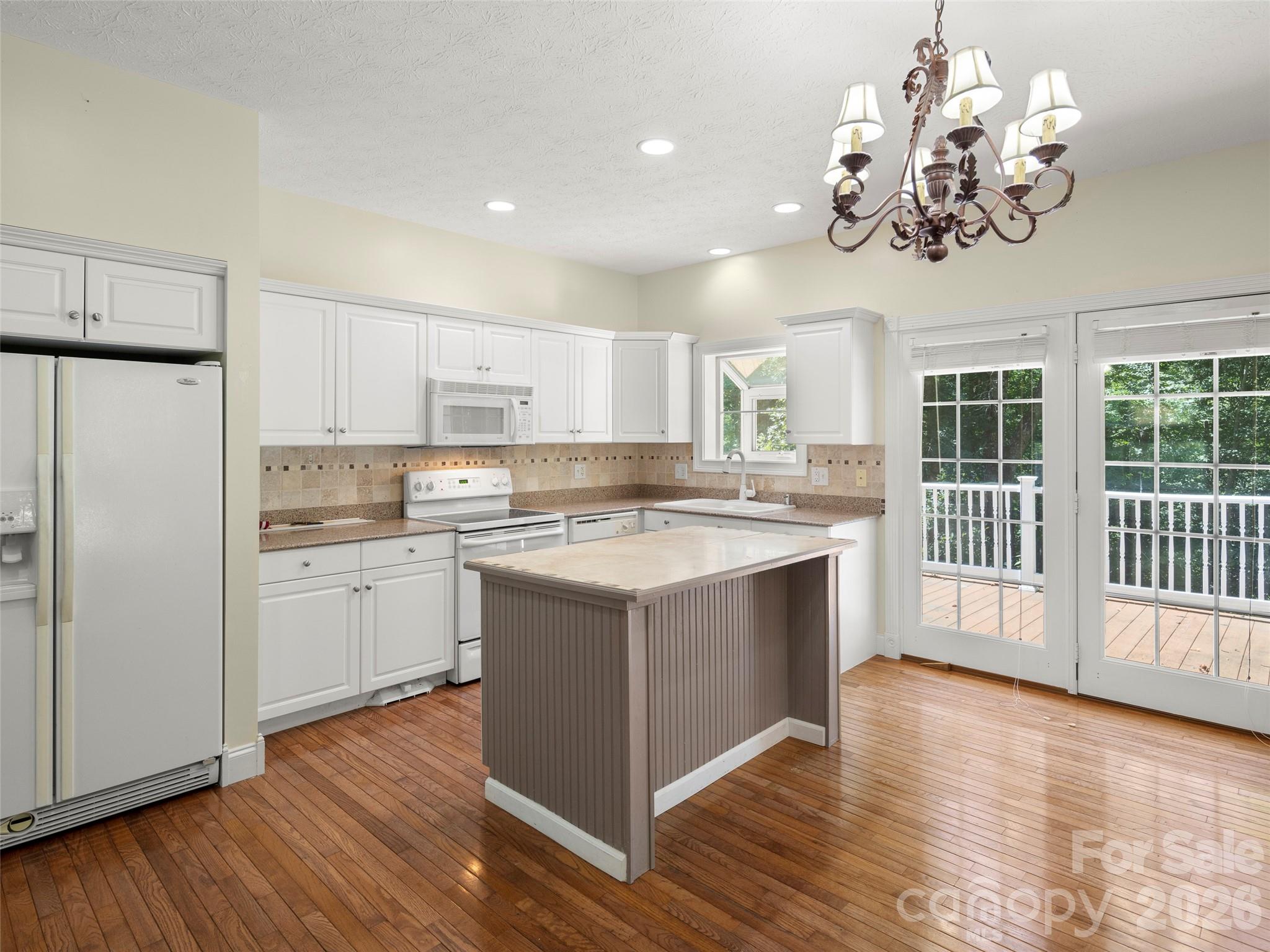 4901 Brevard Road — Horse Shoe