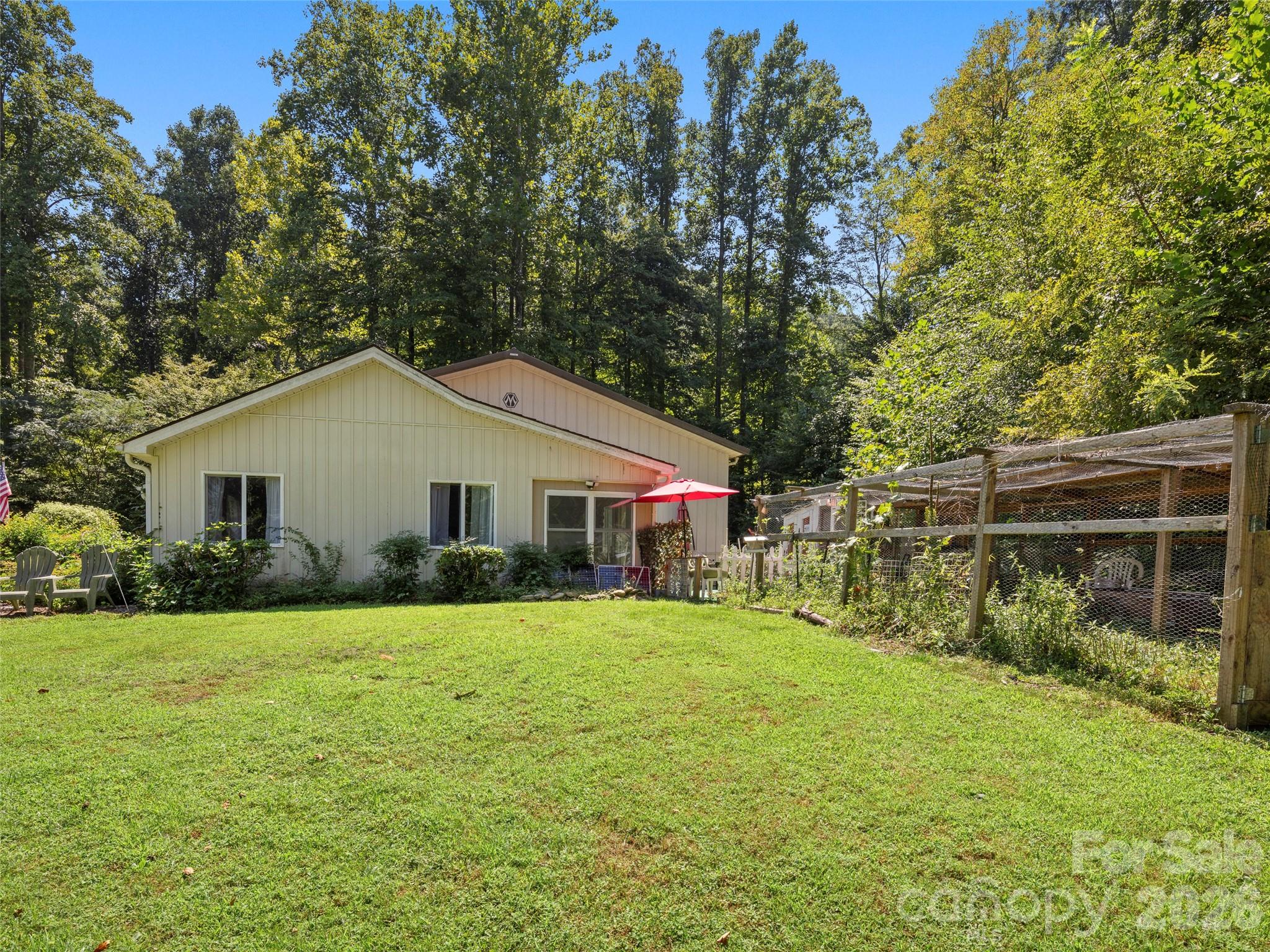 4901 Brevard Road — Horse Shoe
