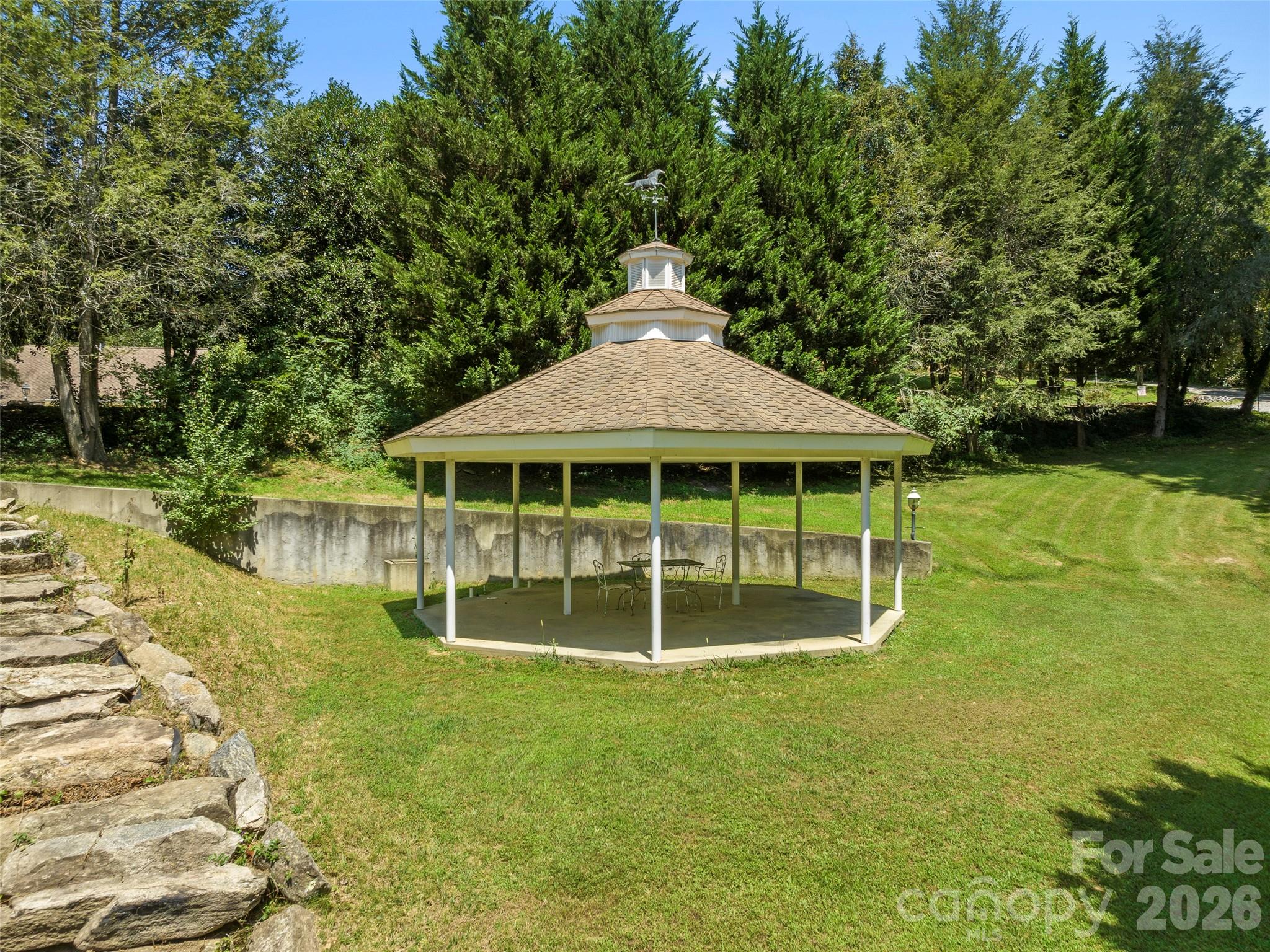 4901 Brevard Road — Horse Shoe
