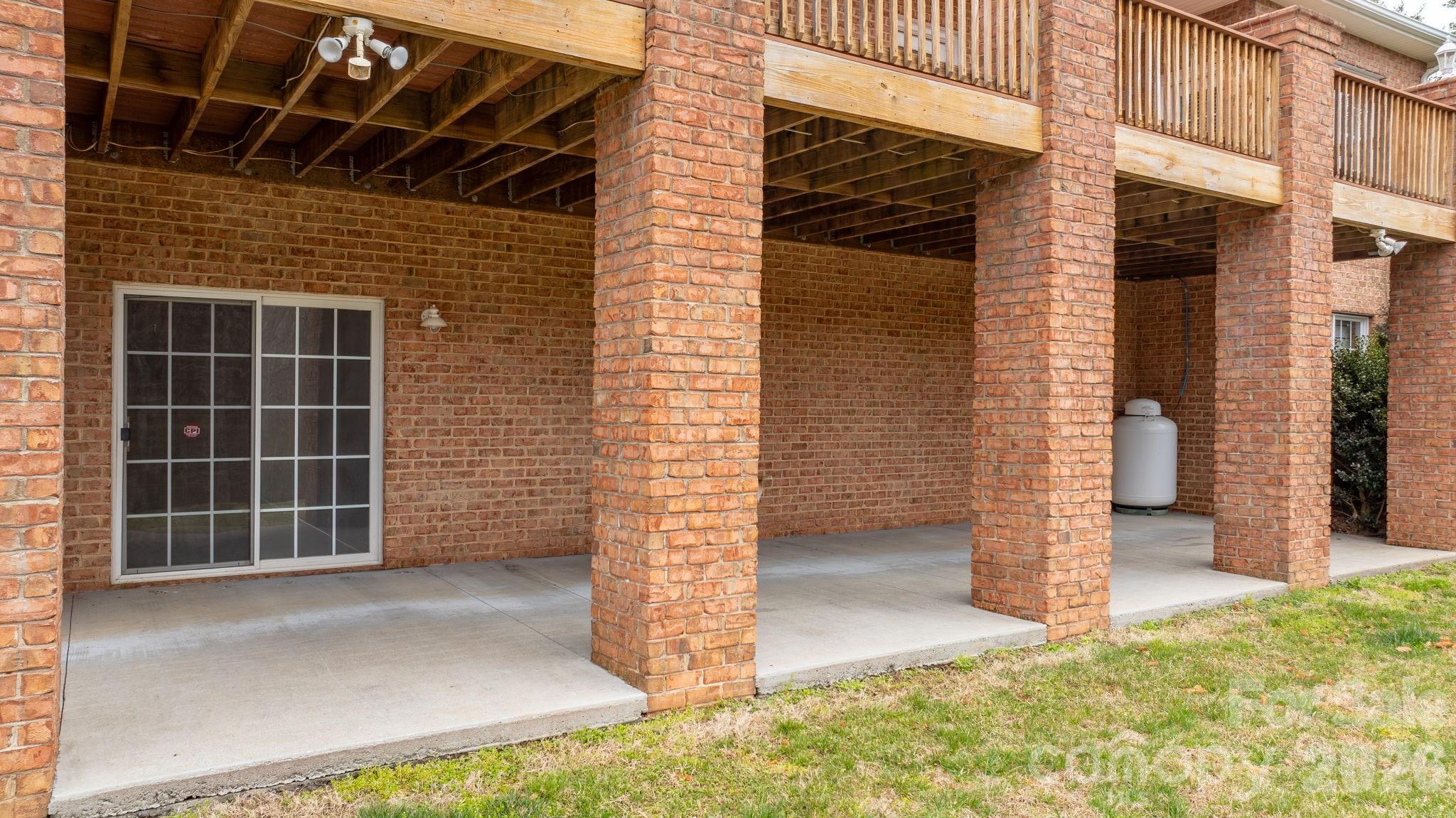 215 Browning Drive — Taylorsville