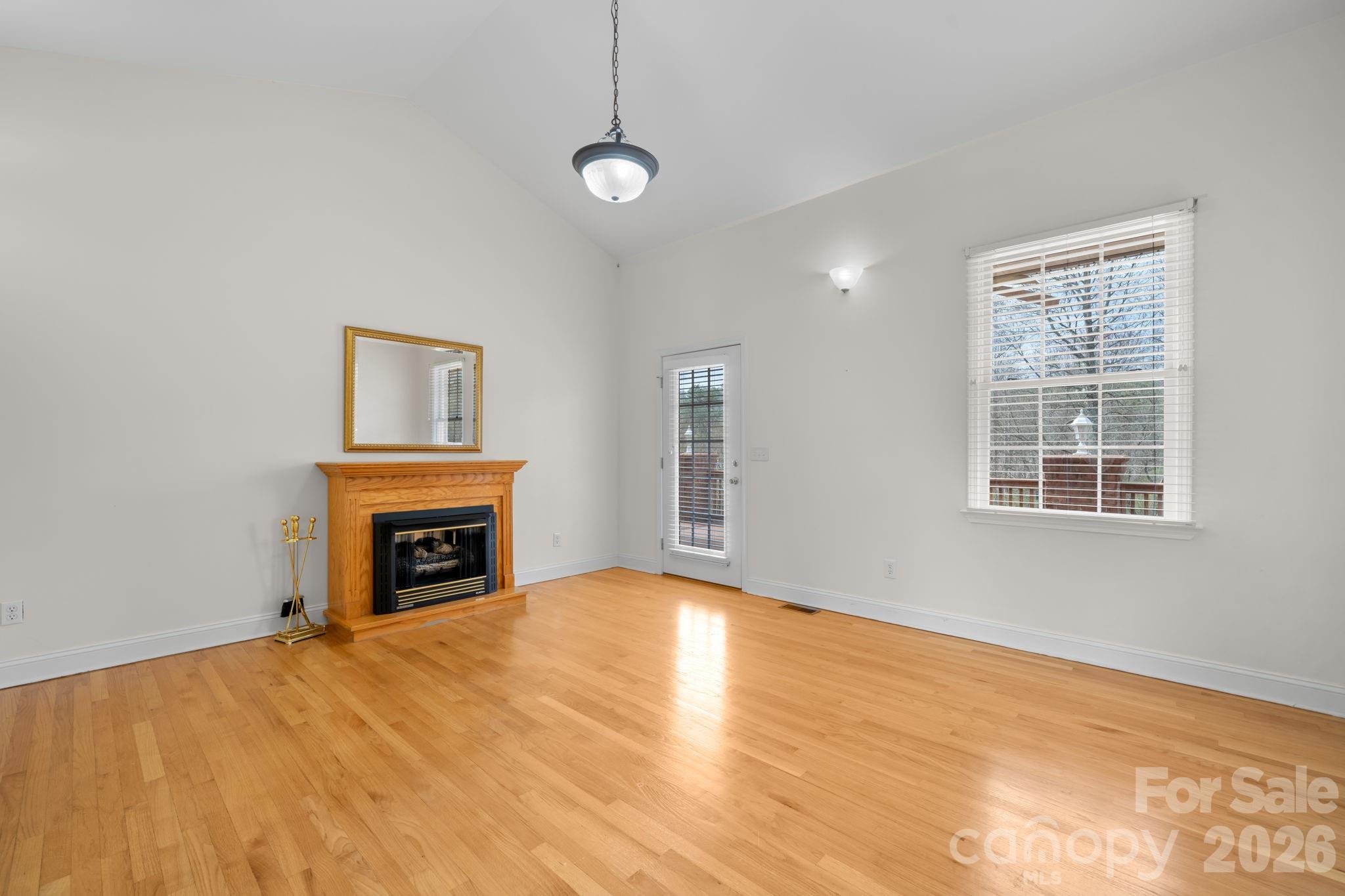 215 Browning Drive — Taylorsville