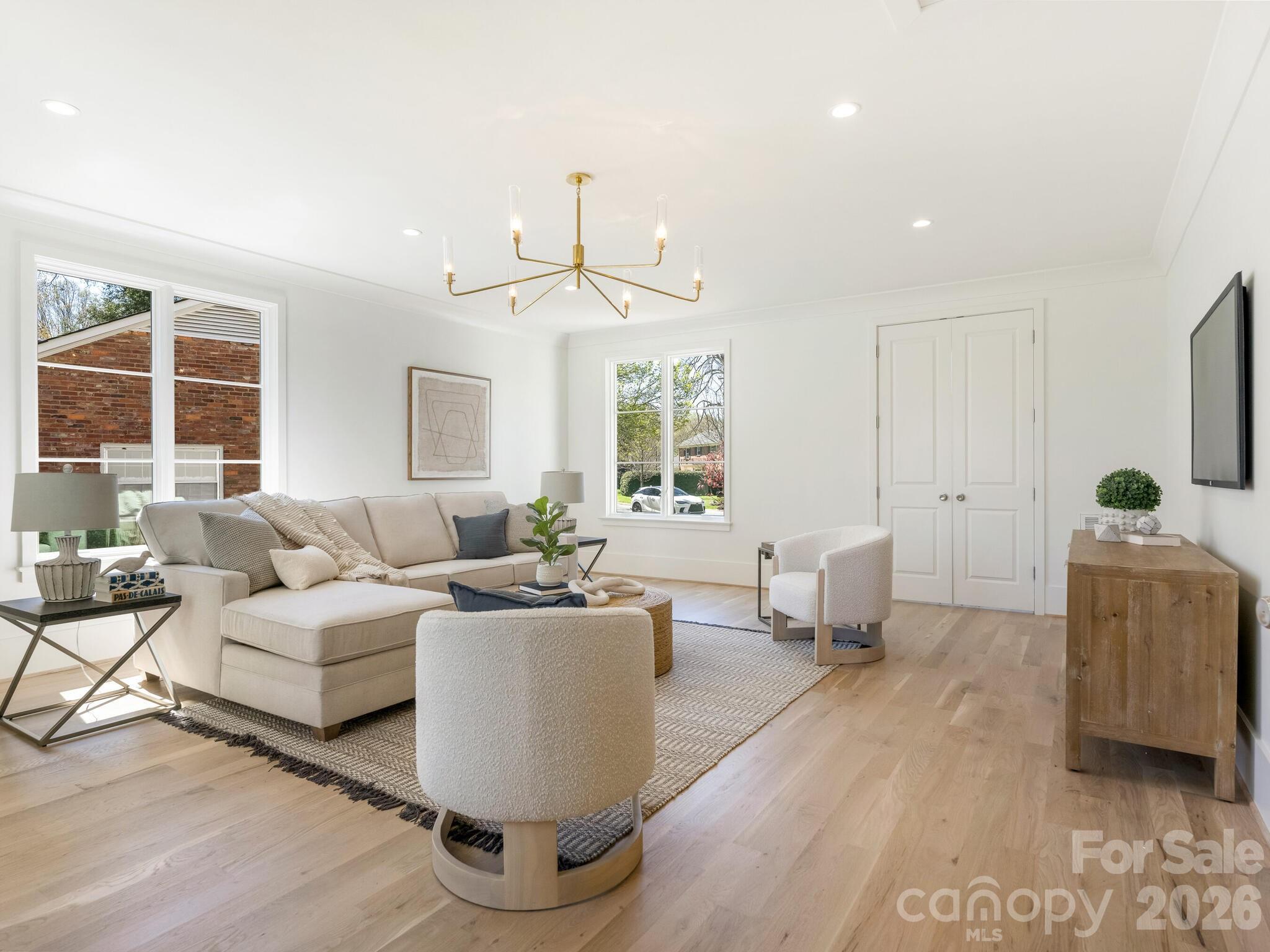 6740 Newhall Road — Charlotte