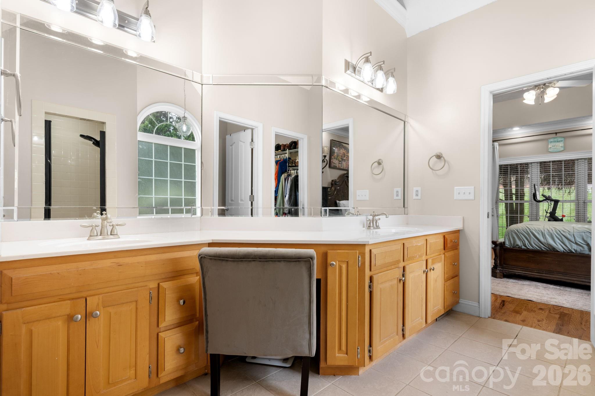 2696 Charleston Court — Claremont