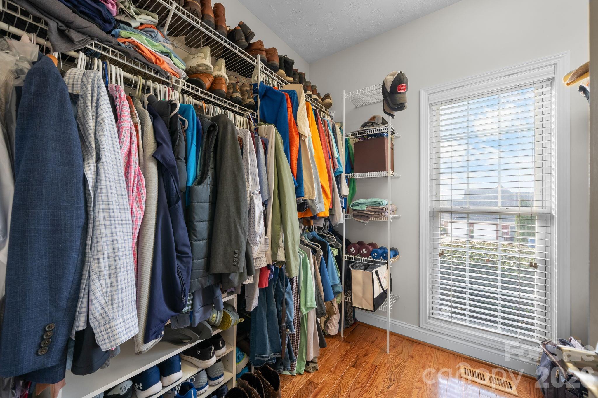 2696 Charleston Court — Claremont