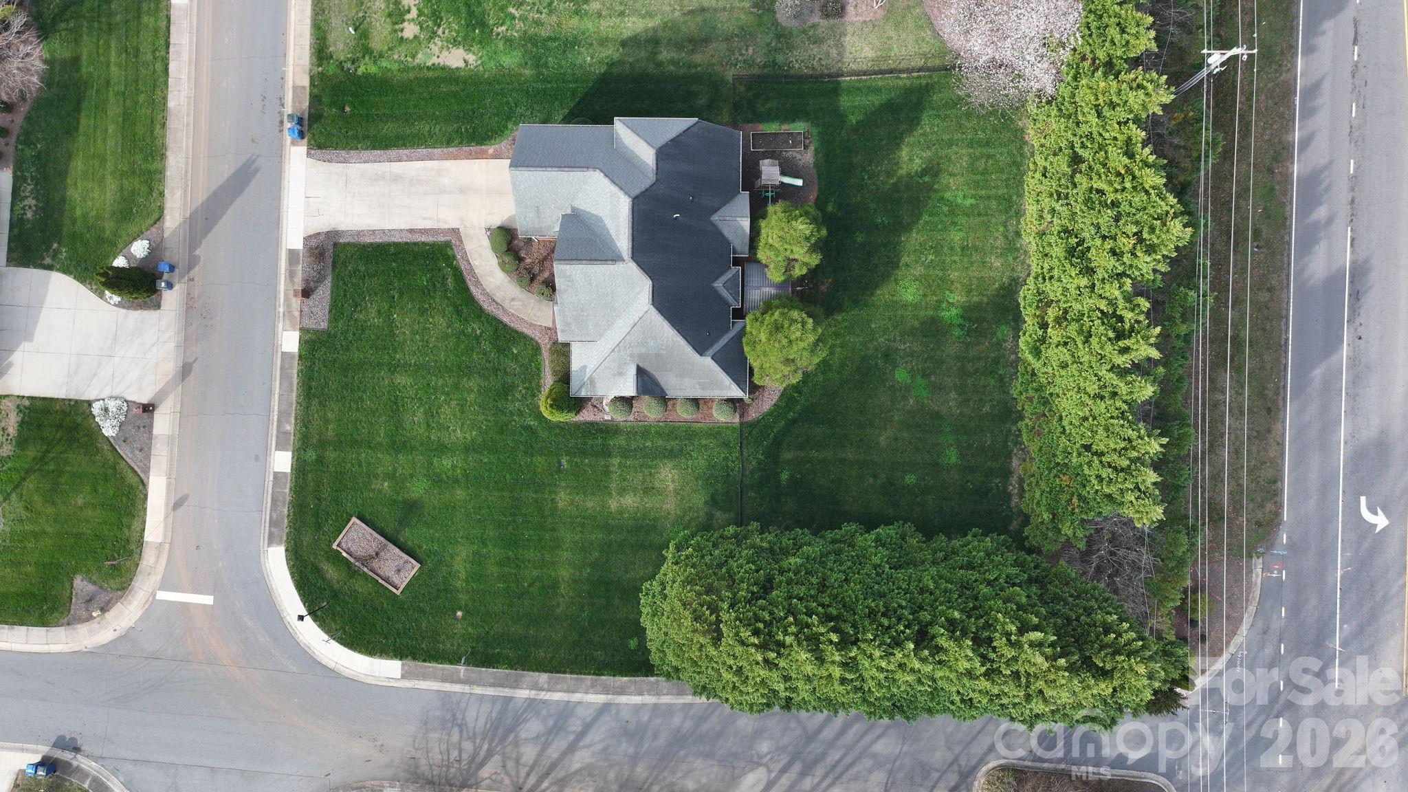 2696 Charleston Court — Claremont