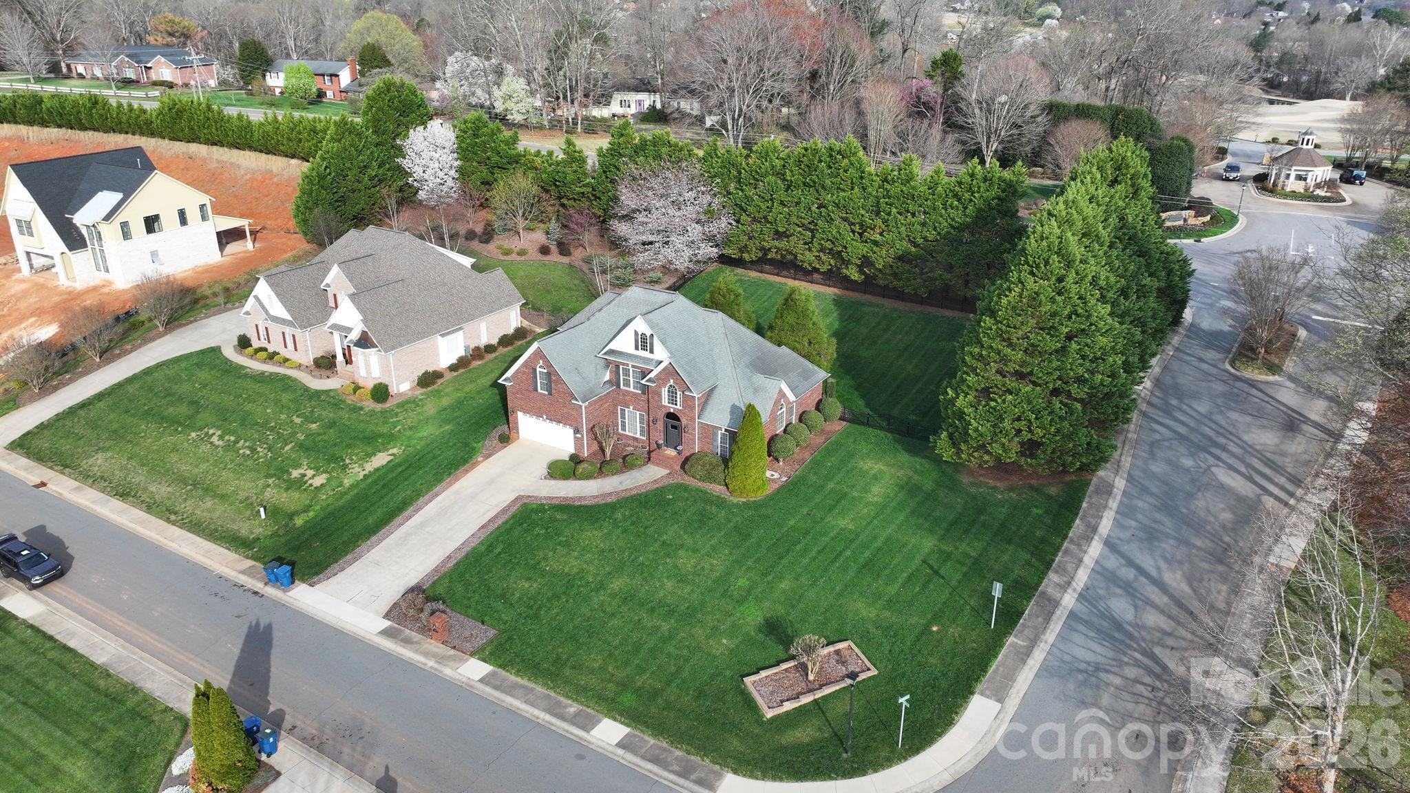 2696 Charleston Court — Claremont